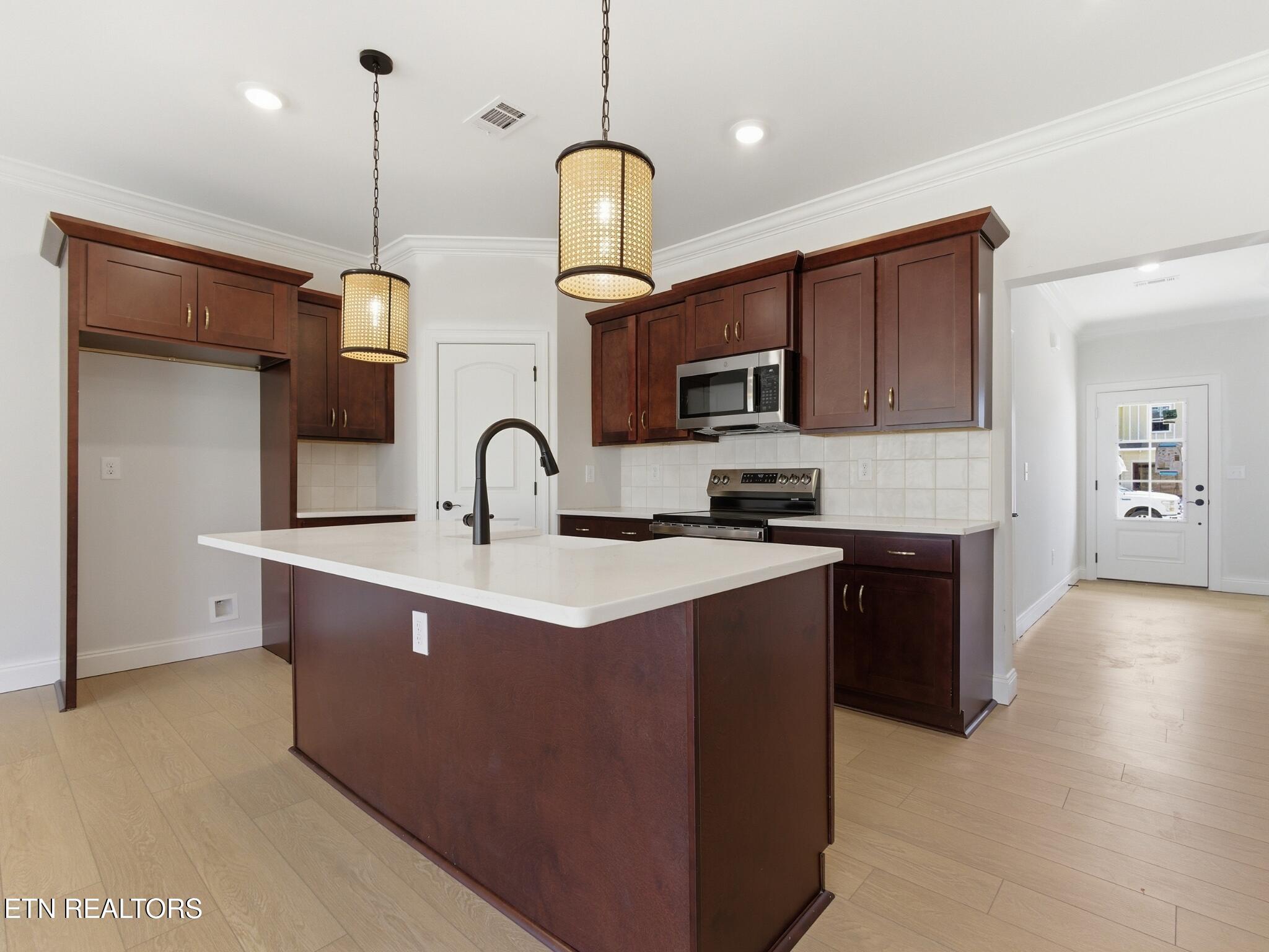 7338 Sun Blossom Lane Knoxville TN 37924