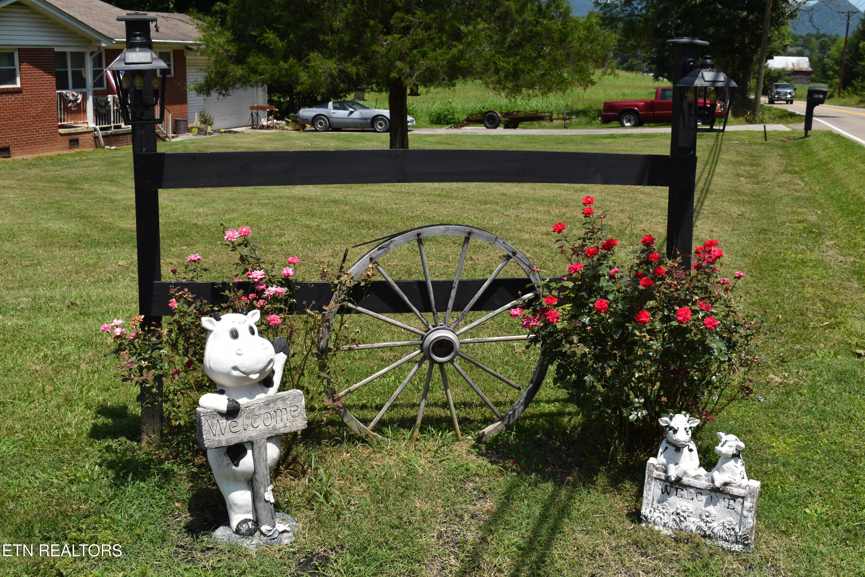 9321 E Emory Road Corryton TN 37721