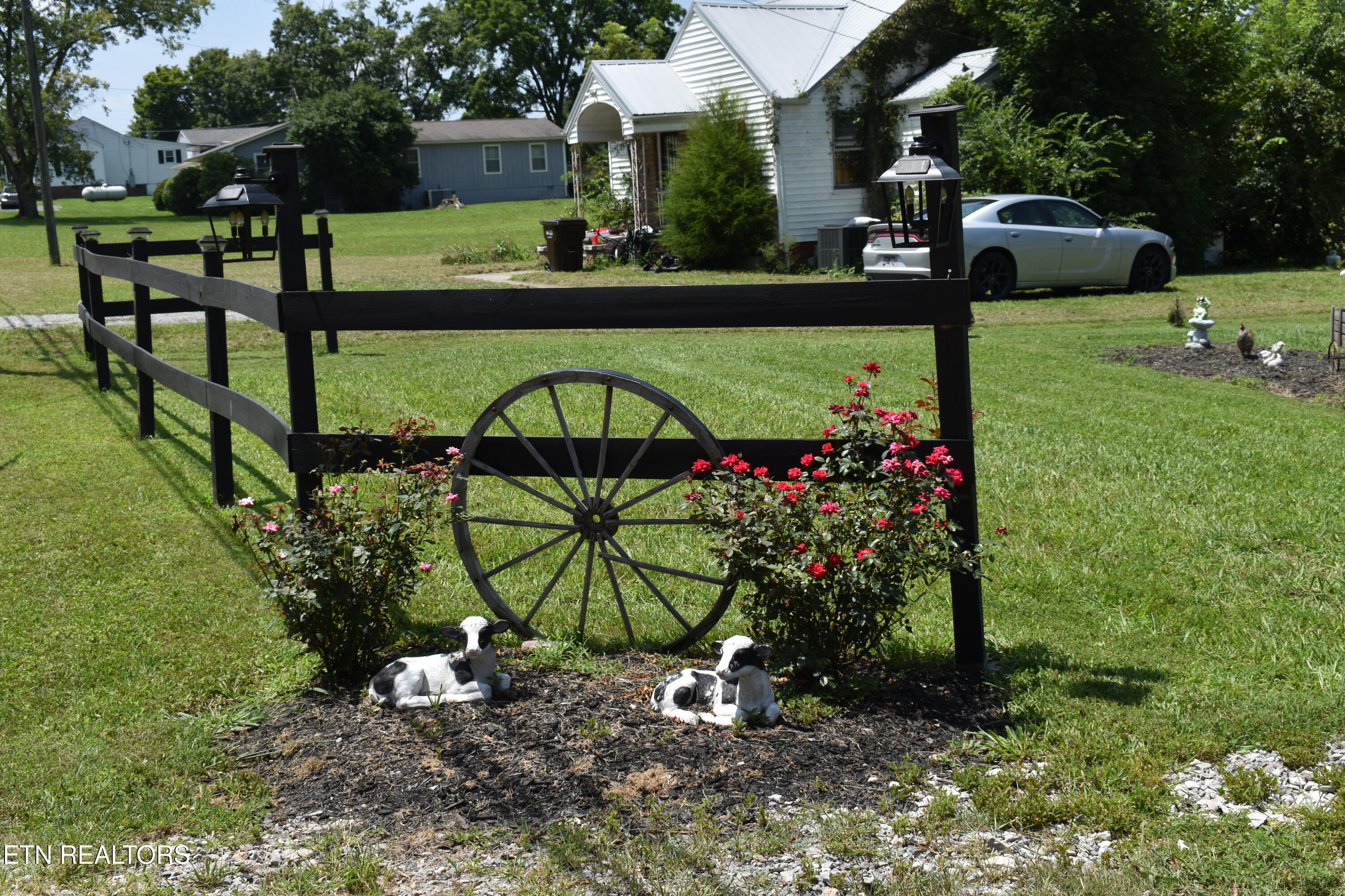 9321 E Emory Road Corryton TN 37721