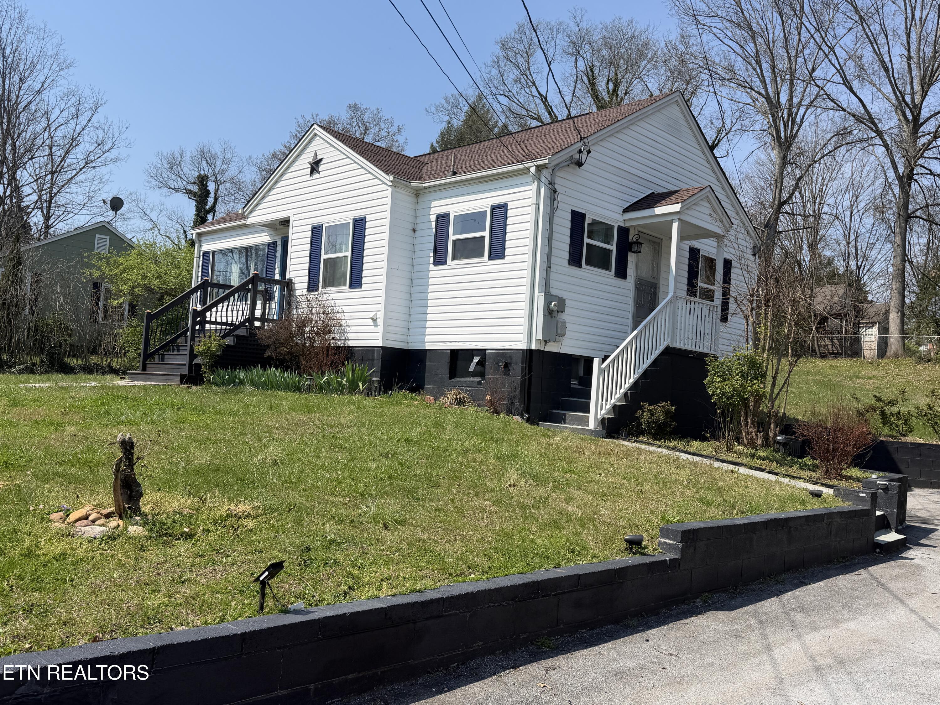 1303 NE Charles Drive Knoxville TN 37918