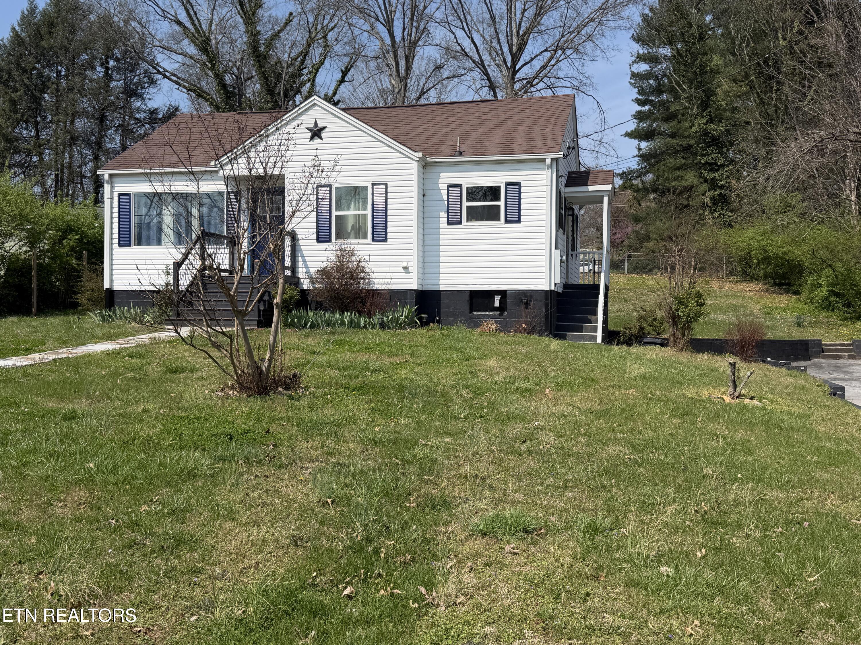 1303 NE Charles Drive Knoxville TN 37918