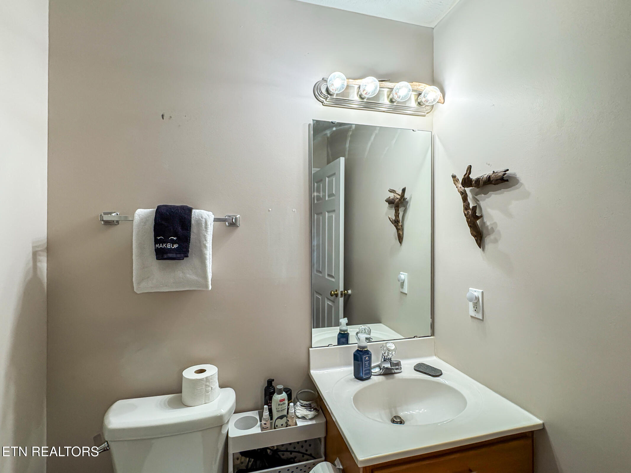 851 Plantation Drive Pigeon Forge TN 37863