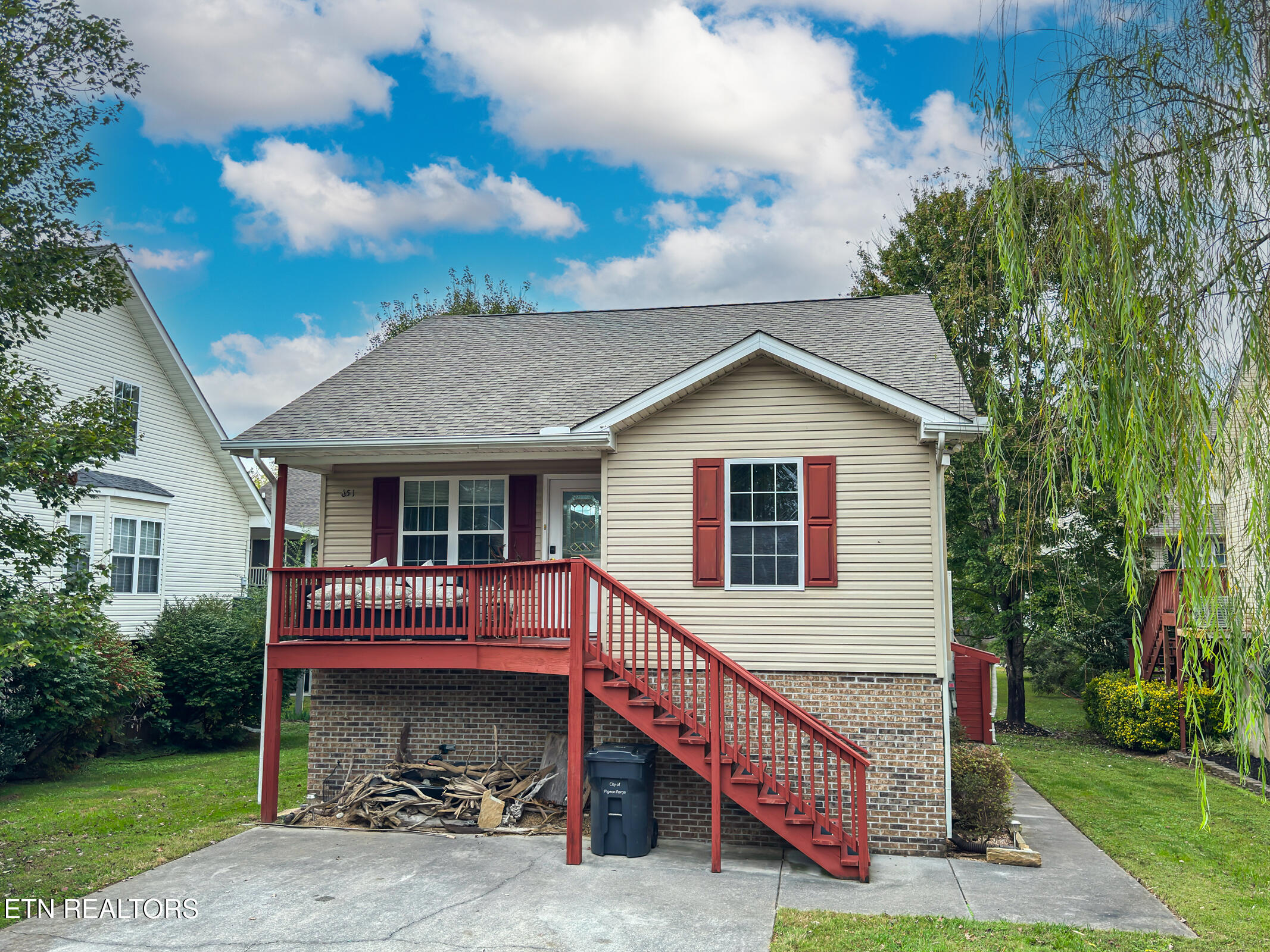 851 Plantation Drive Pigeon Forge TN 37863