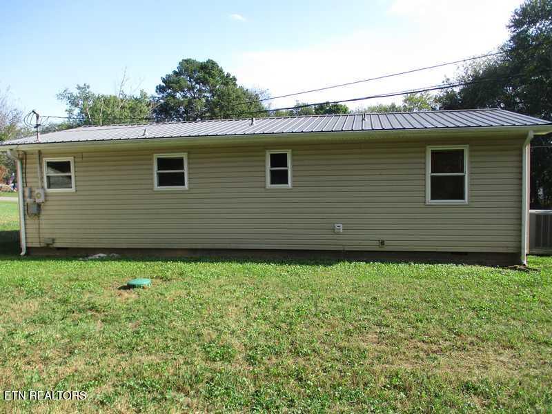 916 Monroe Circle Madisonville TN 37354