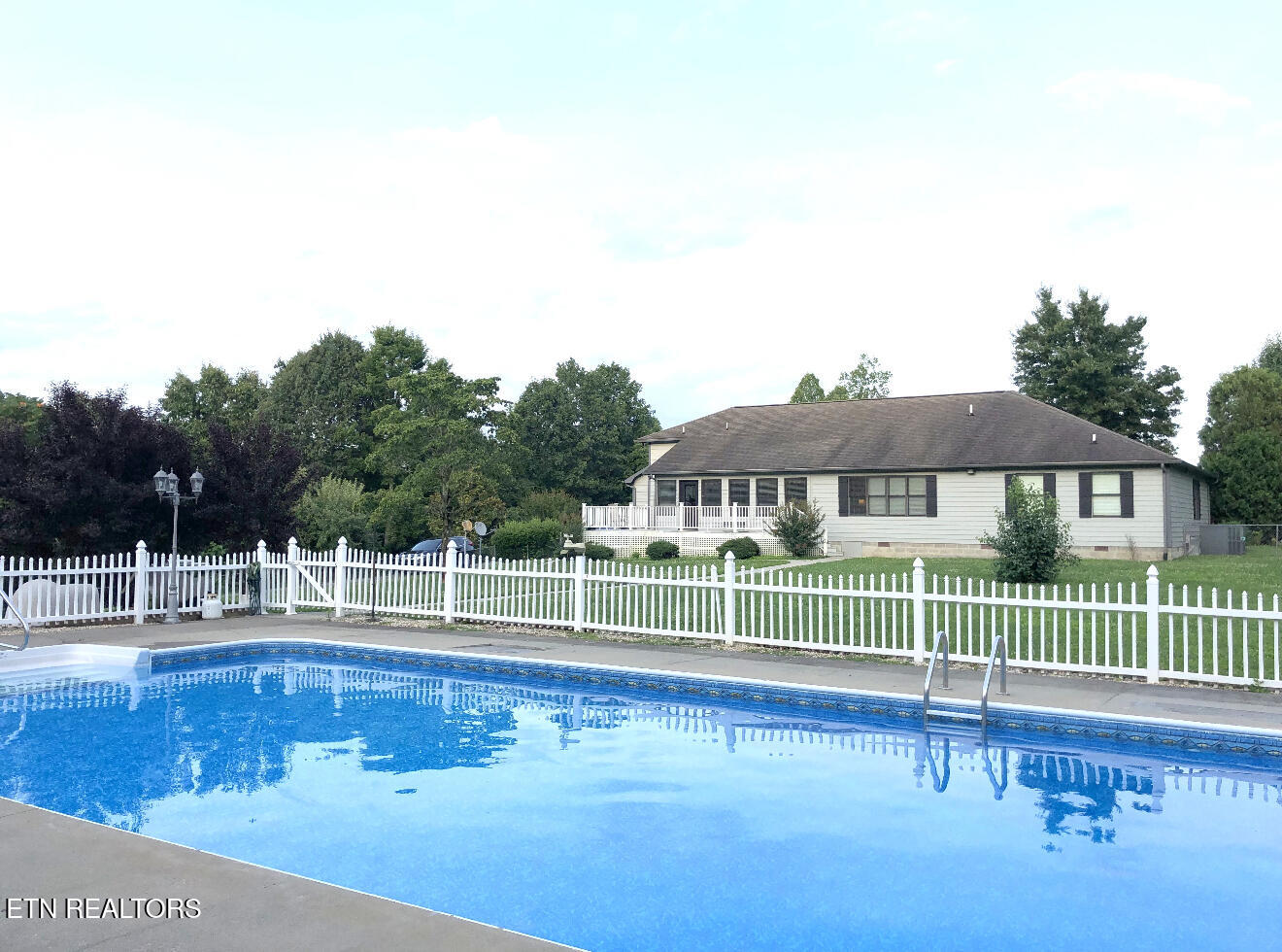 287 Norman Road Jacksboro TN 37757