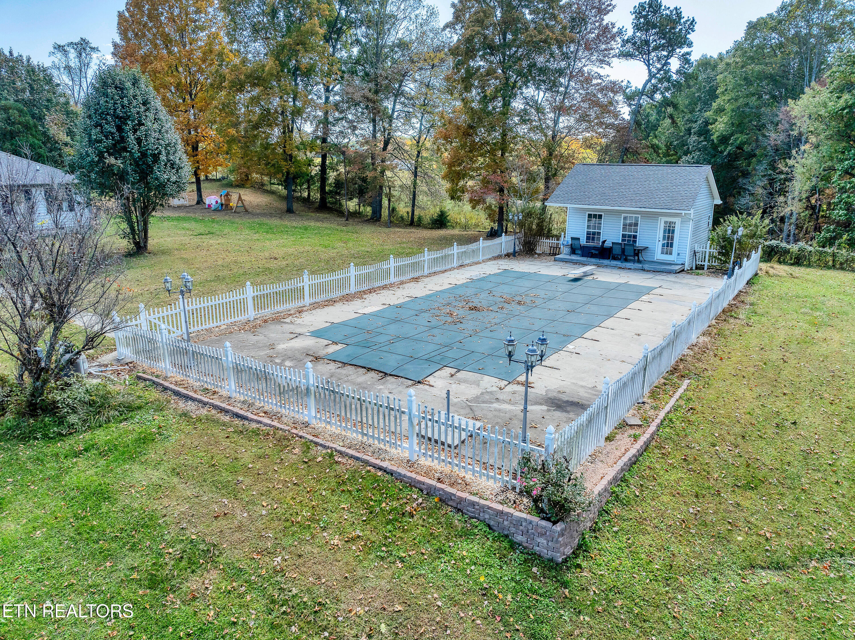 287 Norman Road Jacksboro TN 37757