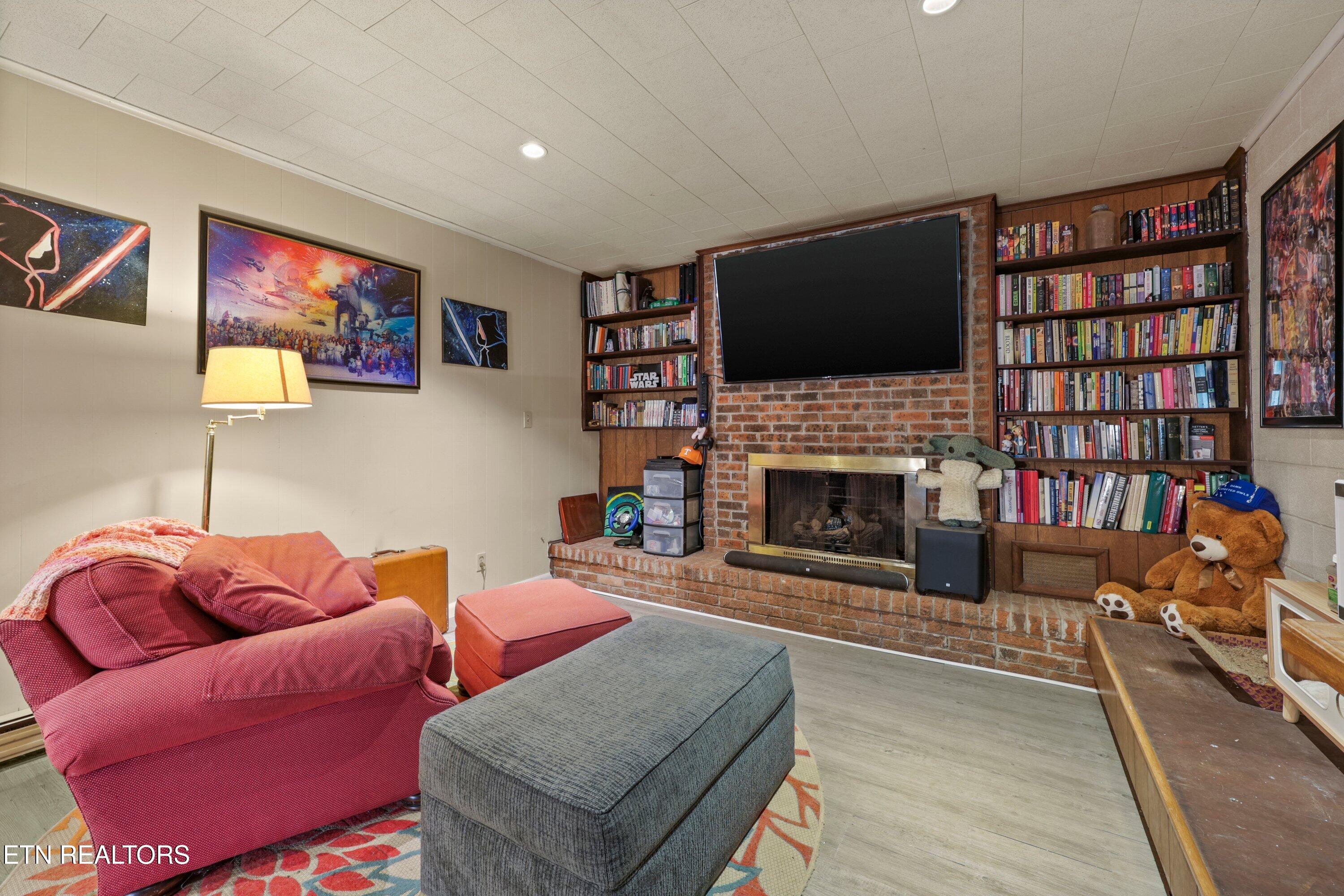 100 Moss Road Oak Ridge TN 37830