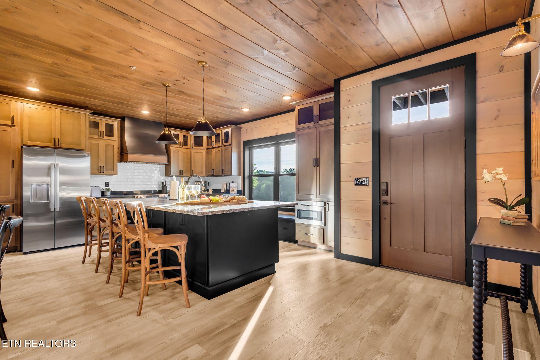 1724 Knotty Log Way Sevierville TN 37862