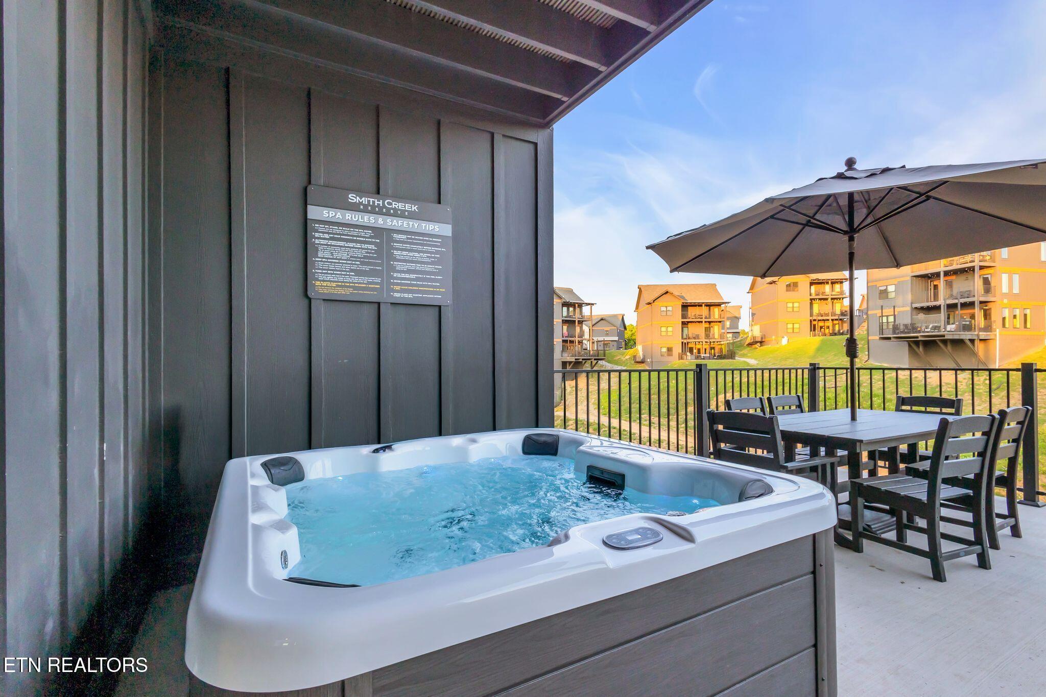1724 Knotty Log Way Sevierville TN 37862