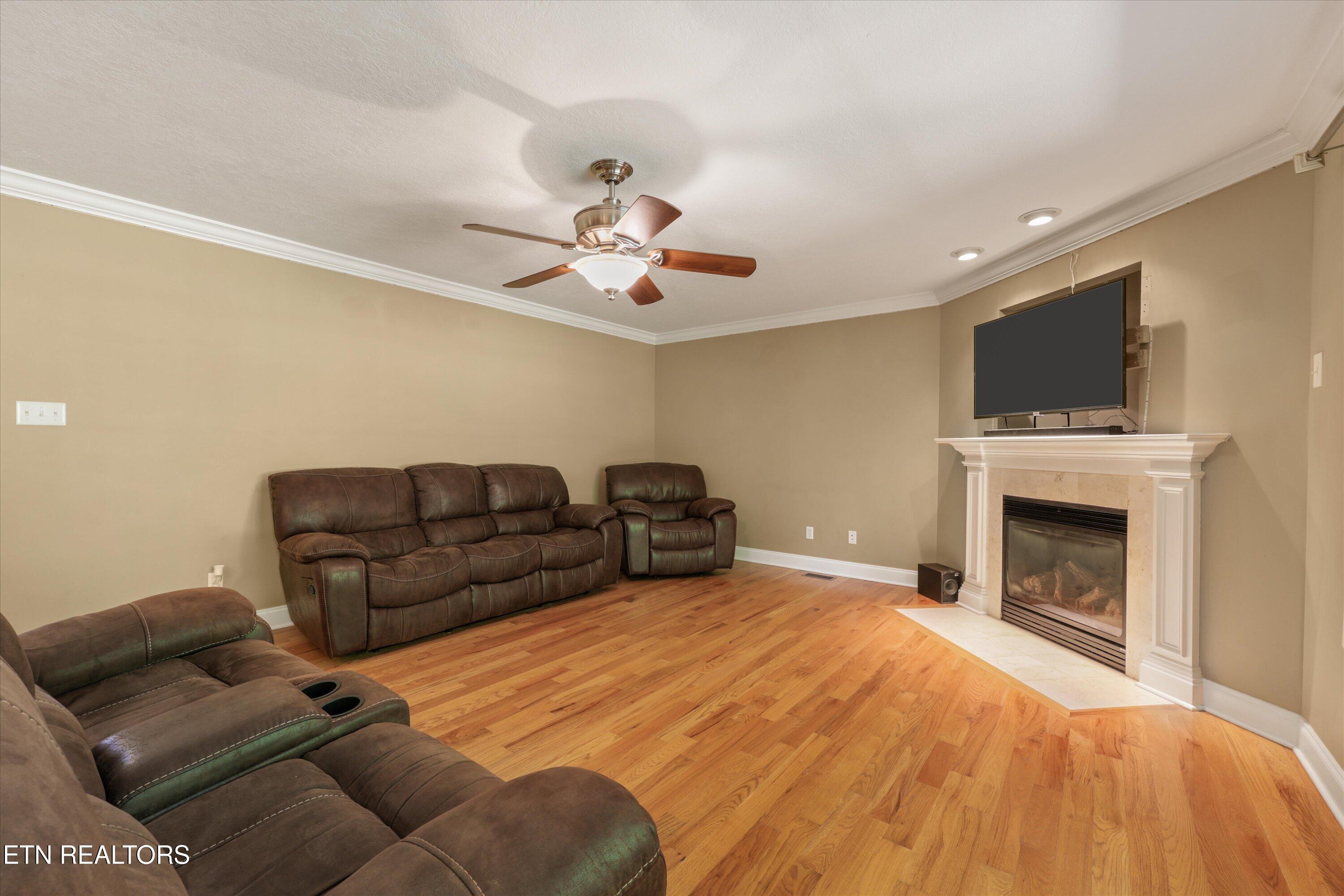 3345 Whispering Oaks Drive Knoxville TN 37938