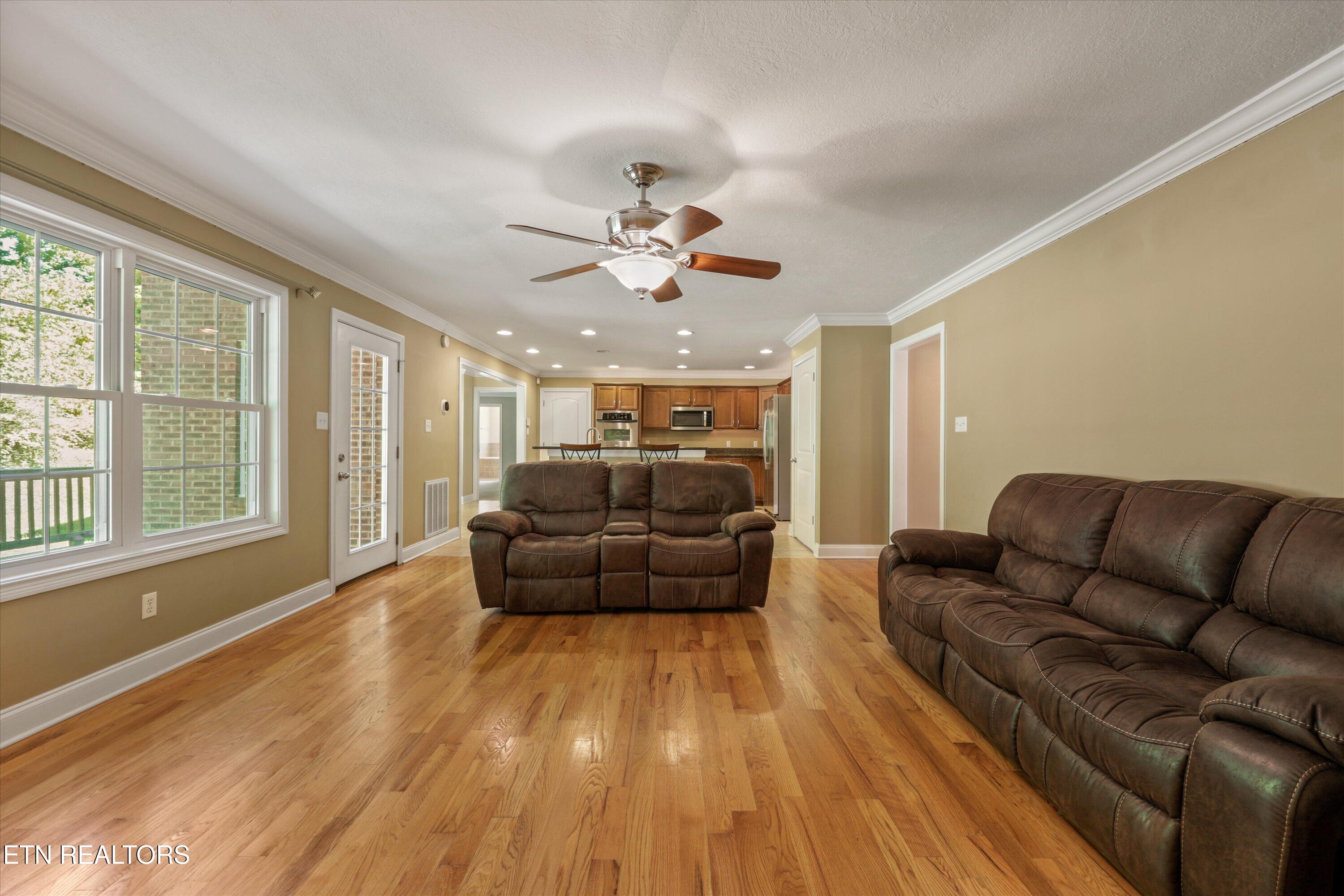 3345 Whispering Oaks Drive Knoxville TN 37938