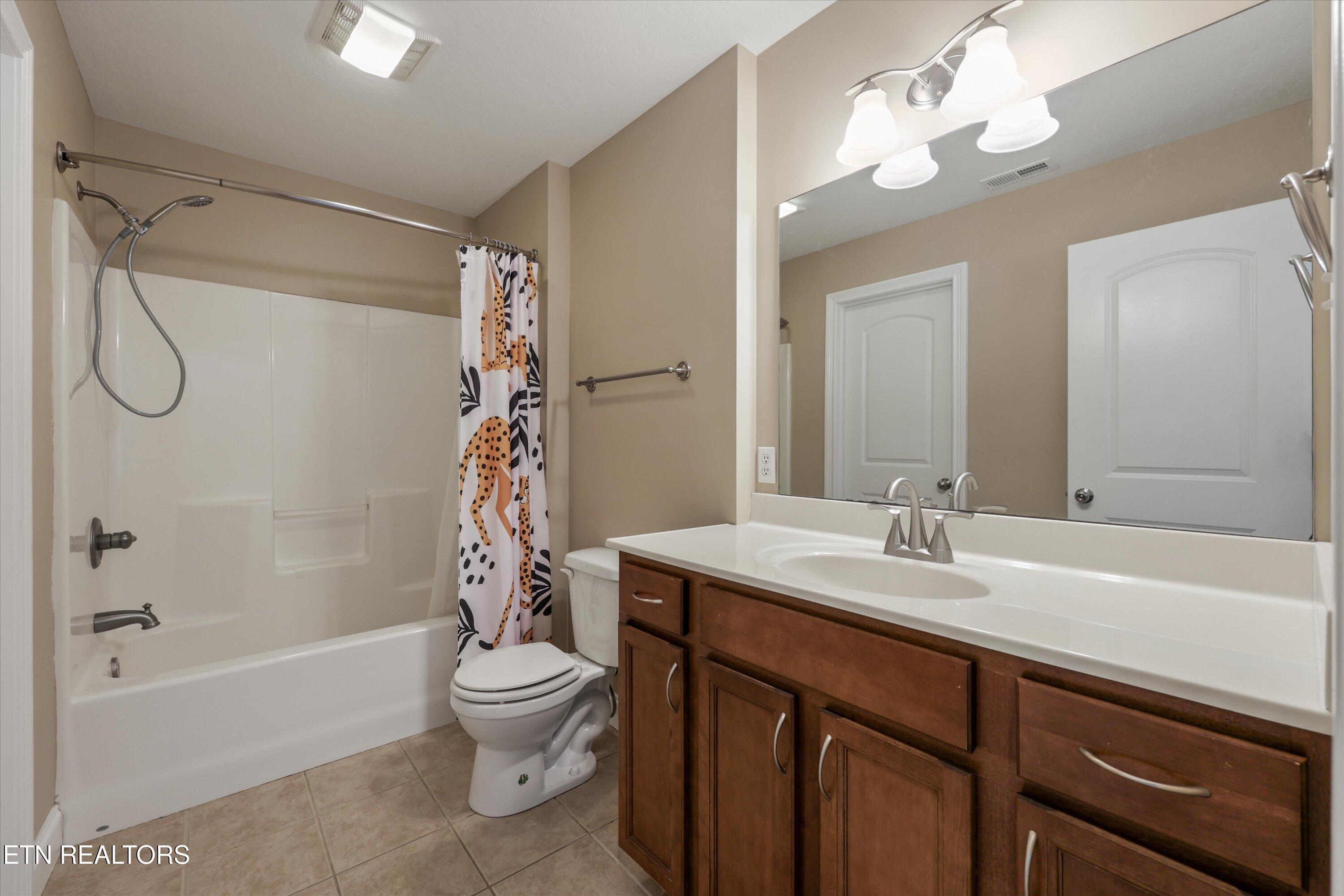 3345 Whispering Oaks Drive Knoxville TN 37938