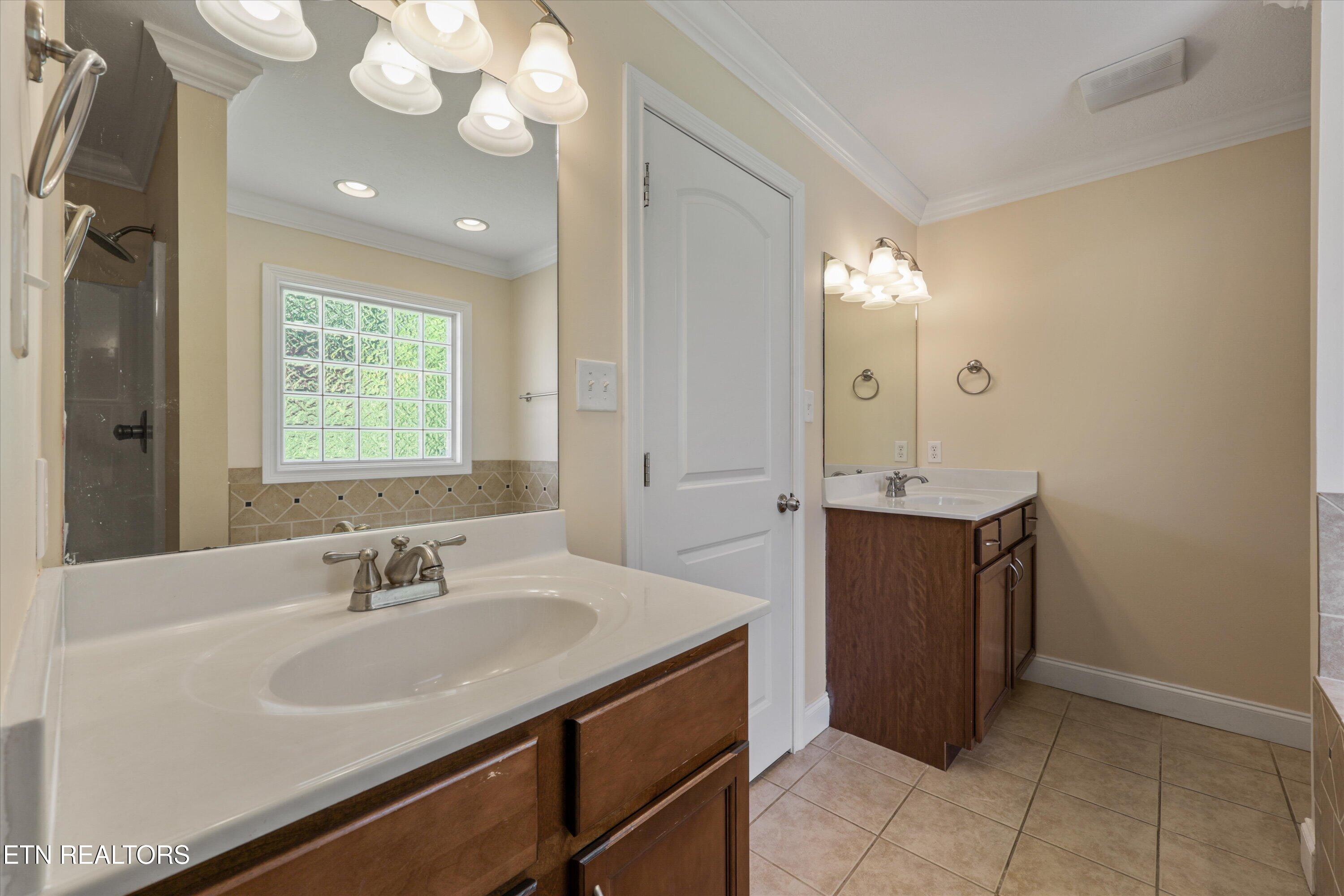 3345 Whispering Oaks Drive Knoxville TN 37938
