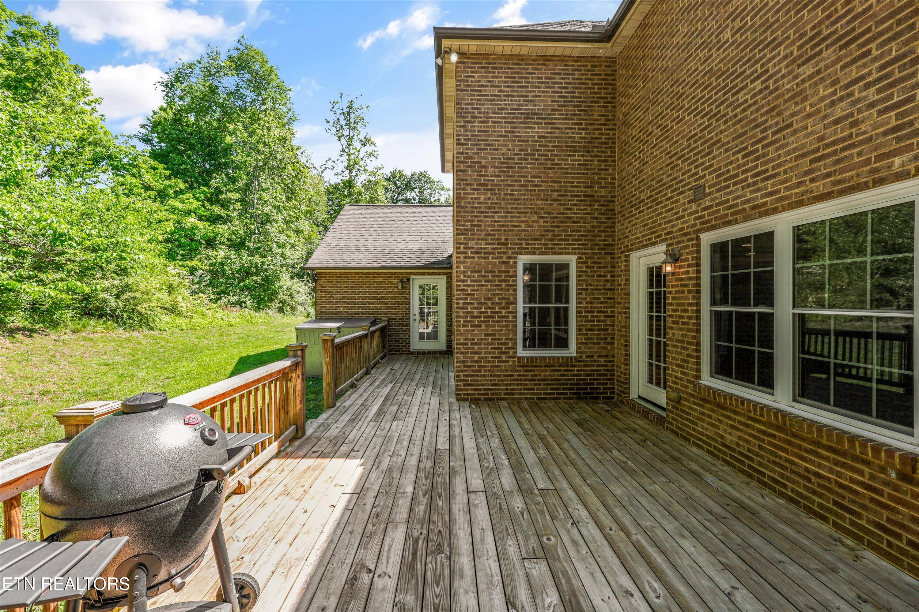3345 Whispering Oaks Drive Knoxville TN 37938