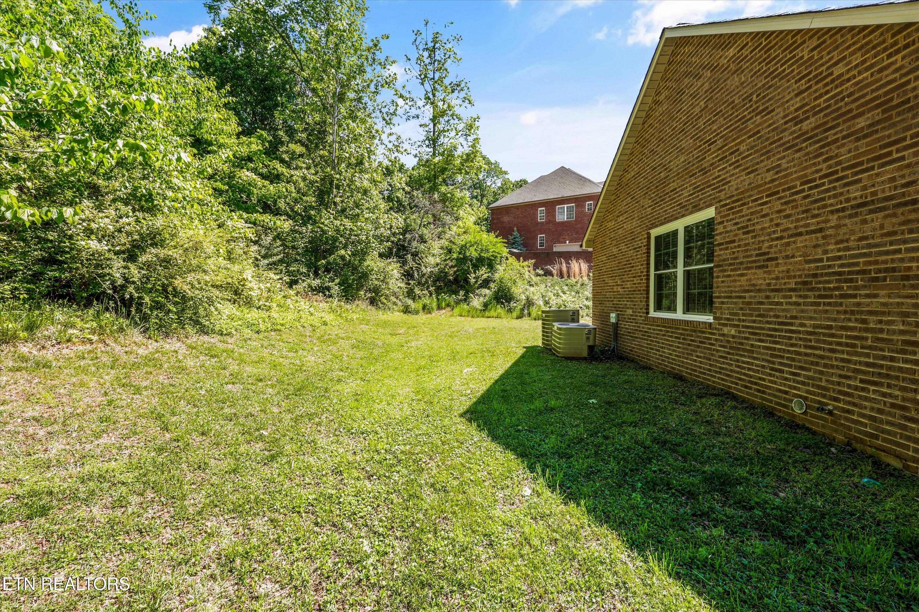 3345 Whispering Oaks Drive Knoxville TN 37938