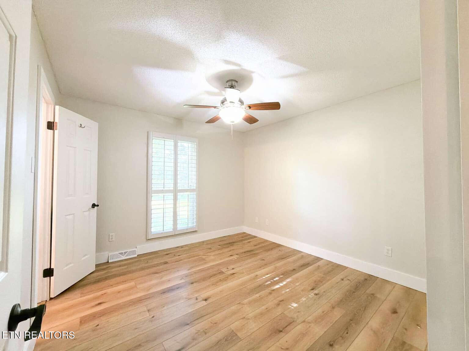 2128 Buckingham Circle Maryville TN 37803
