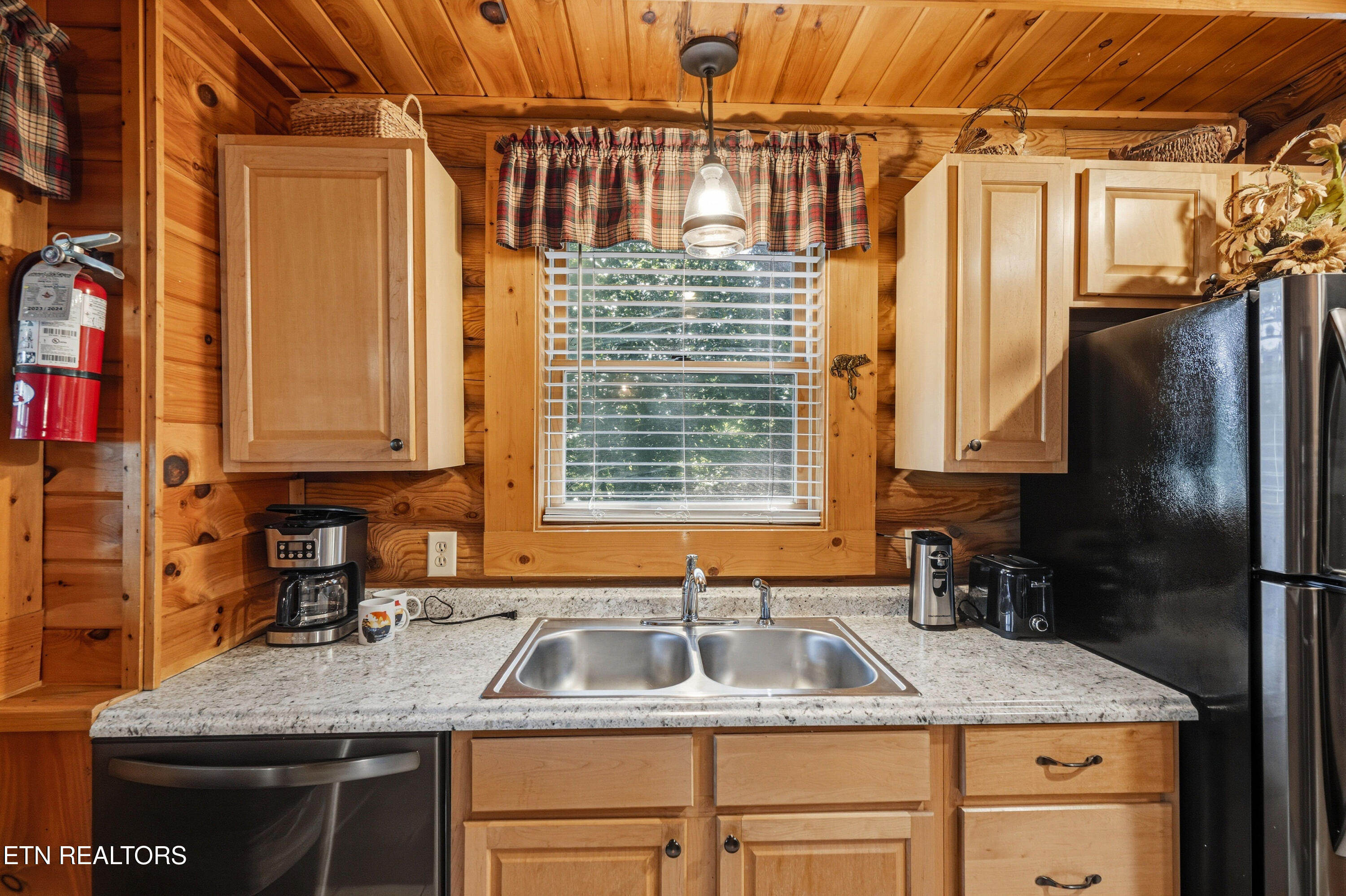 757 Golf View Boulevard Pigeon Forge TN 37863
