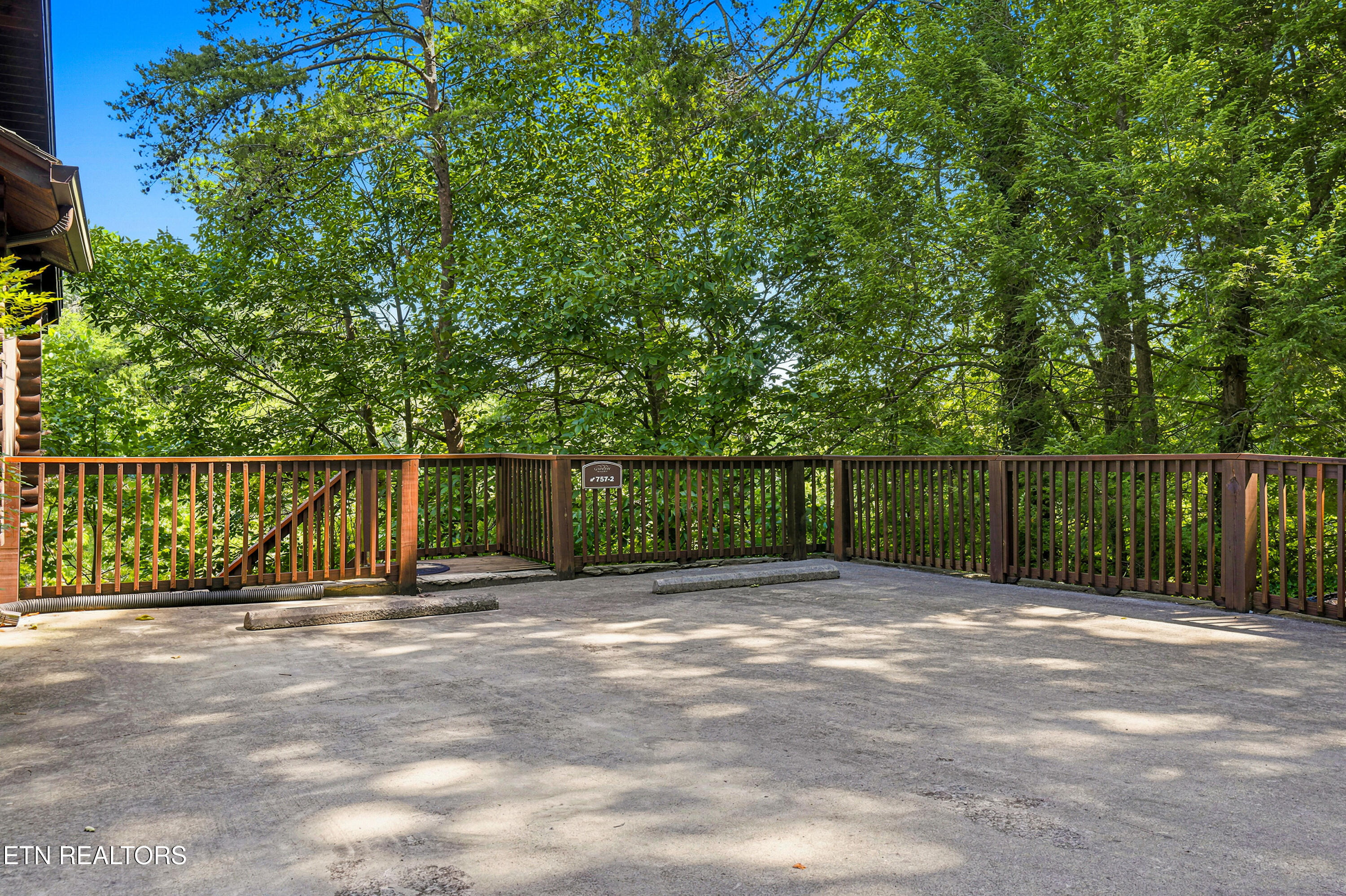 757 Golf View Boulevard Pigeon Forge TN 37863