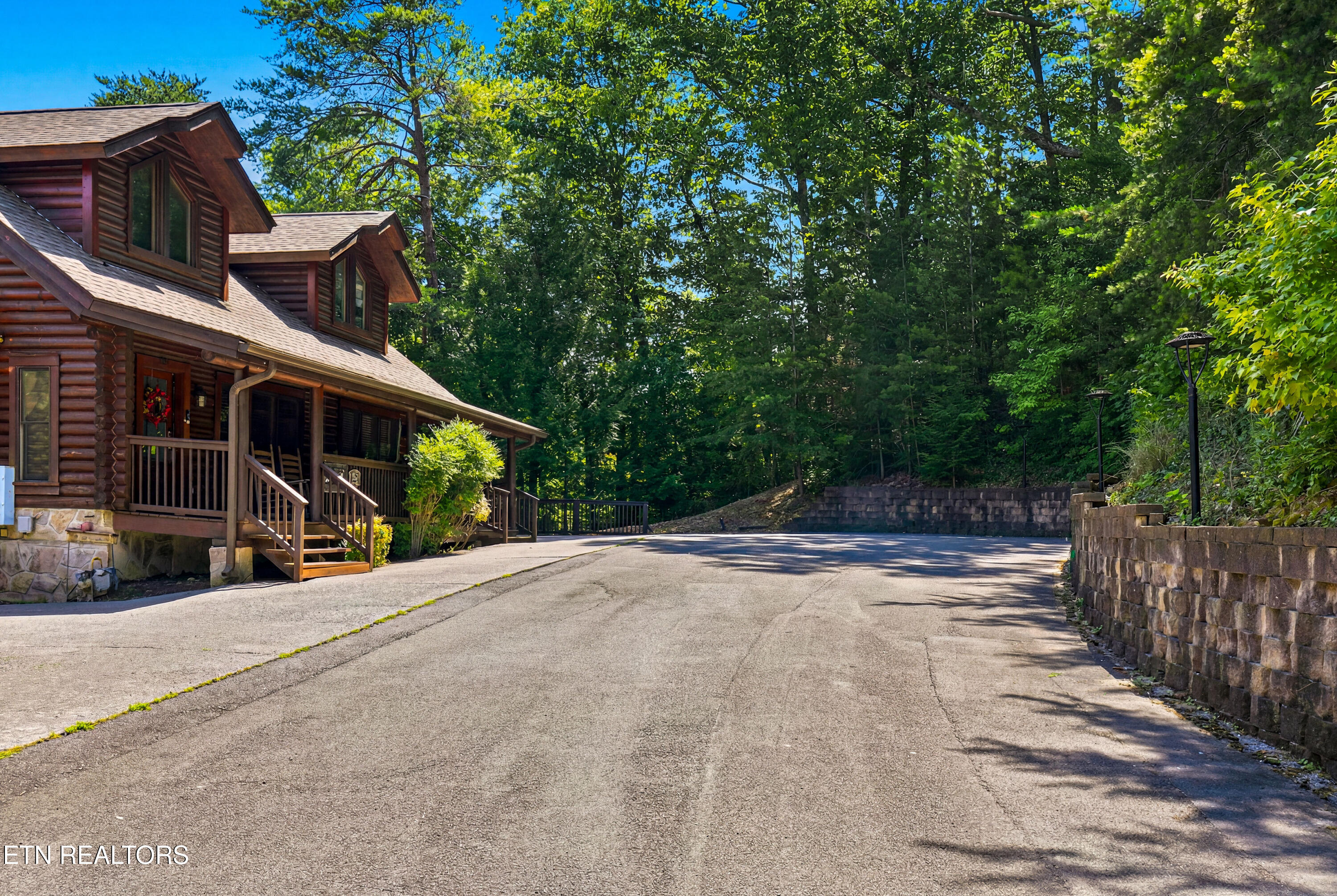 757 Golf View Boulevard Pigeon Forge TN 37863