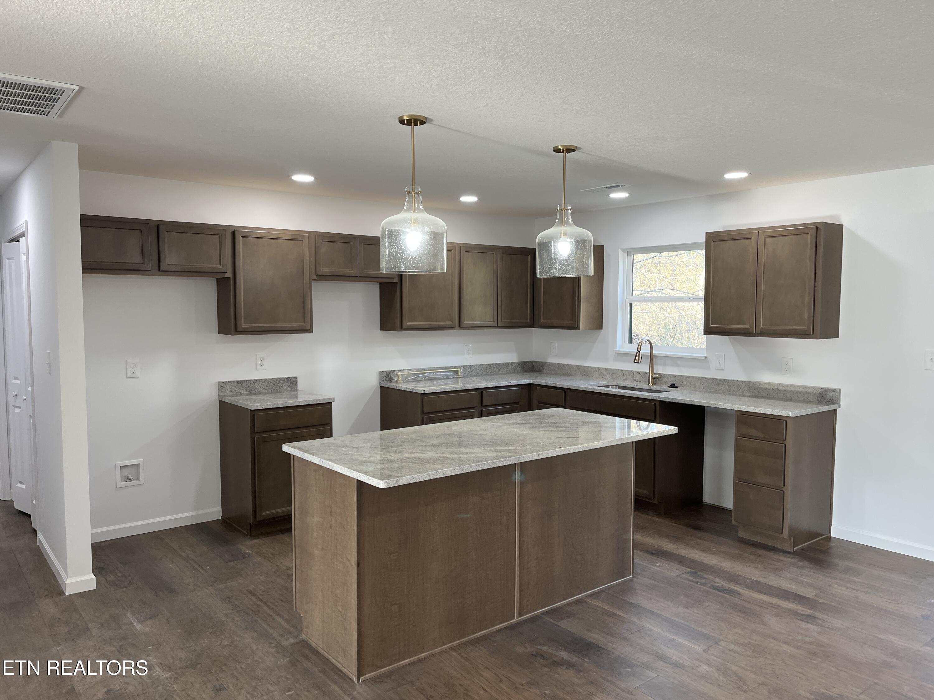 3450 Sparks Scenic Way Knoxville TN 37931