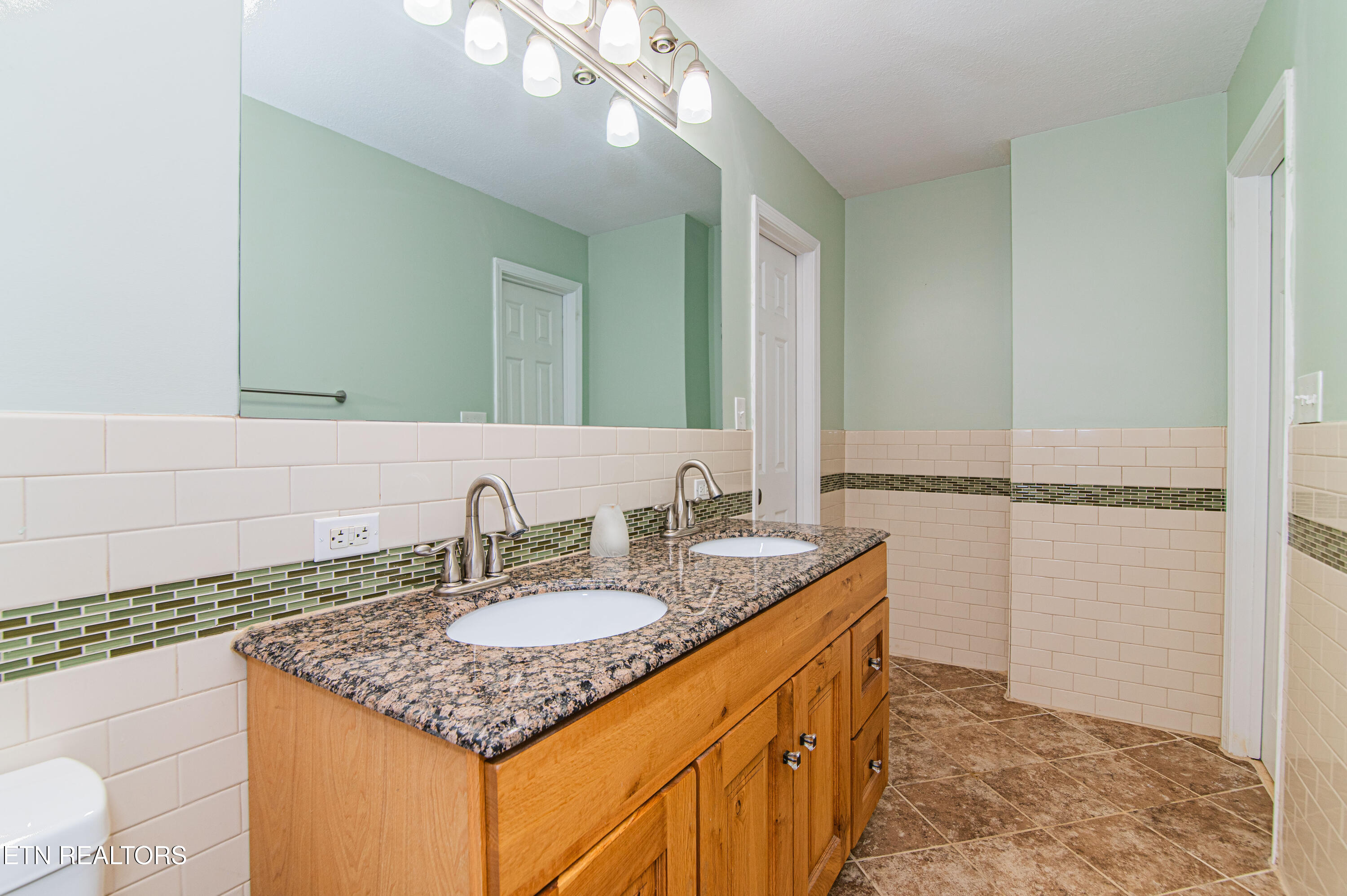 1914 Brown Avenue Knoxville TN 37917