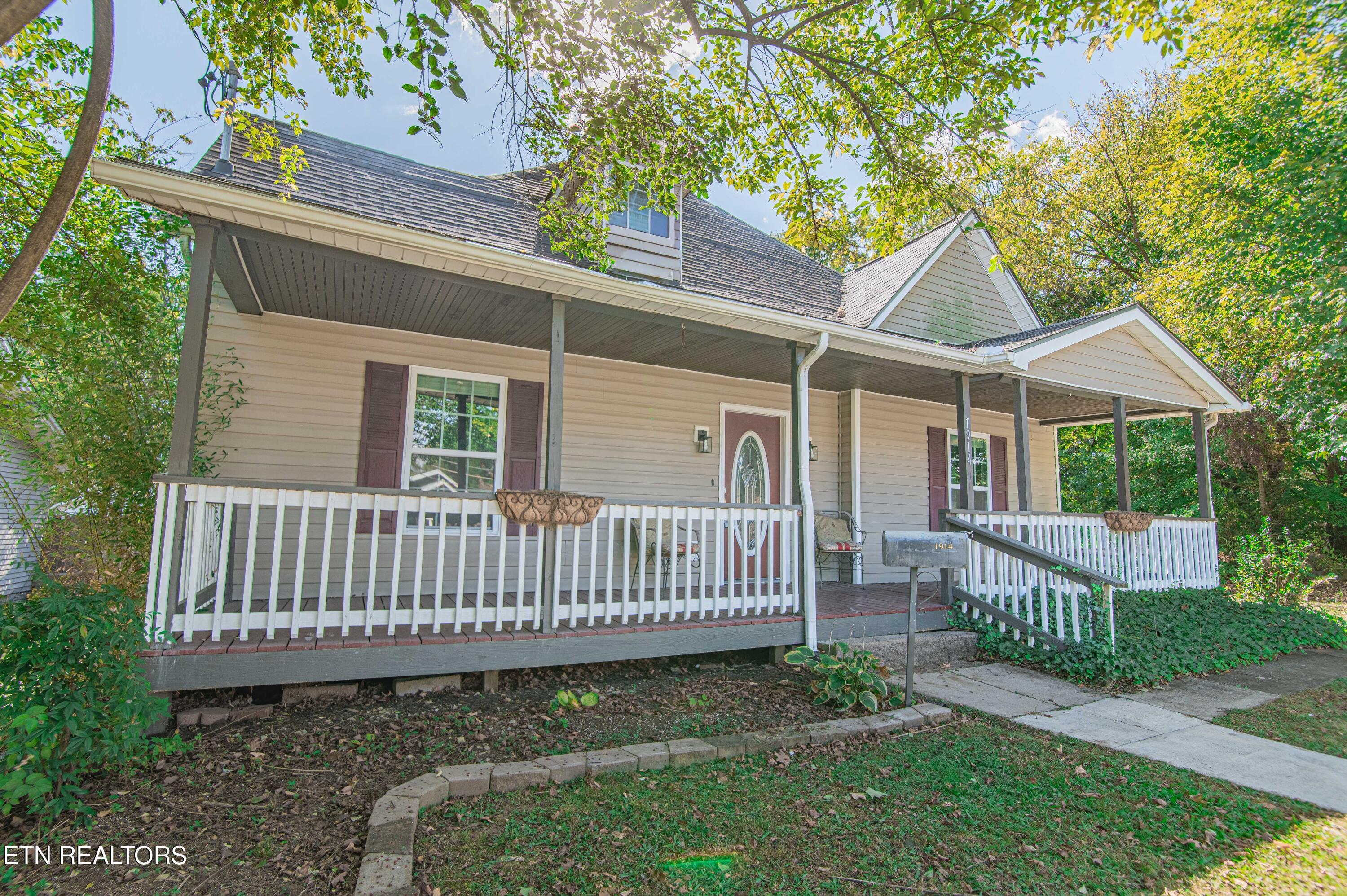 1914 Brown Avenue Knoxville TN 37917