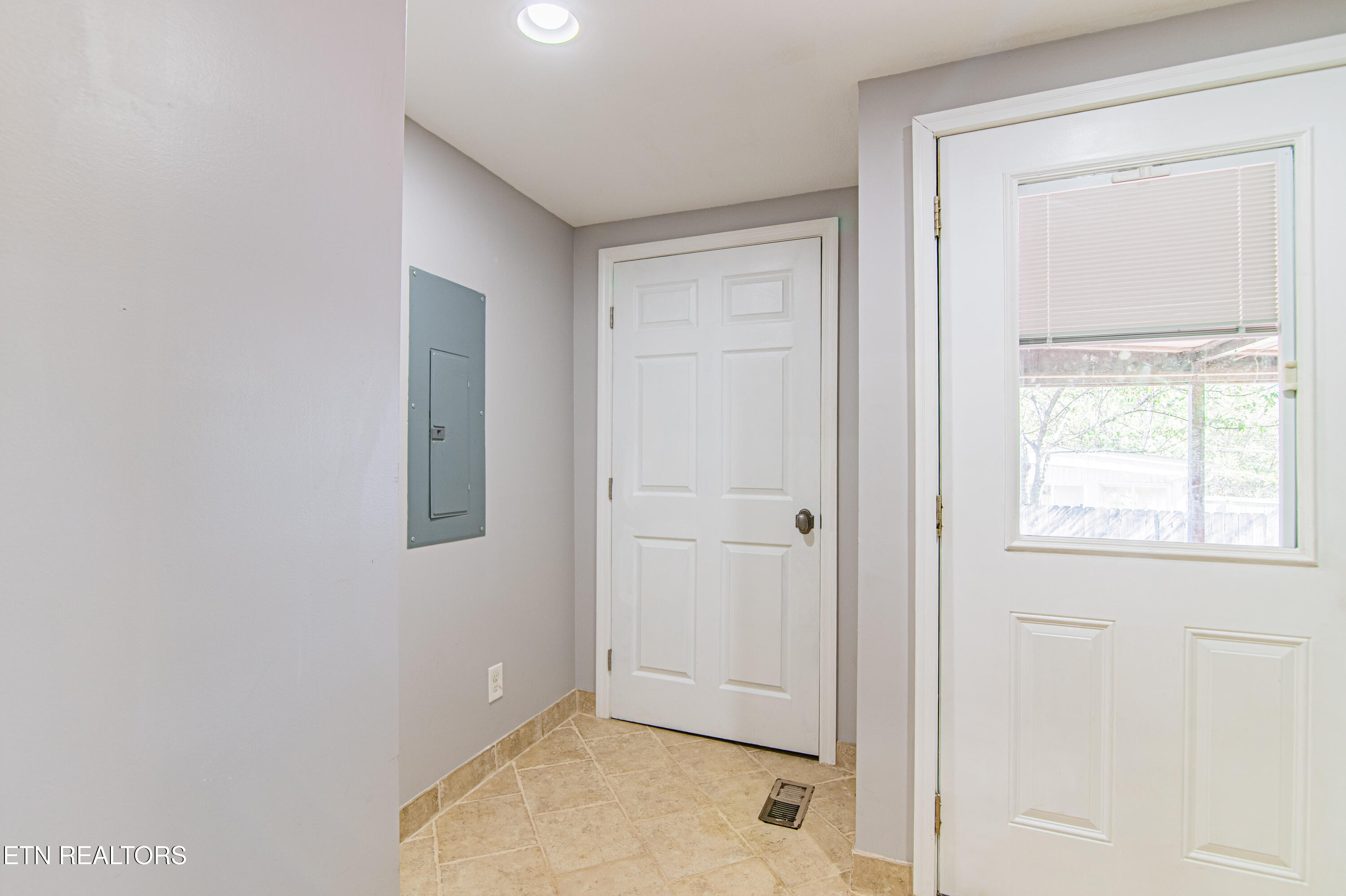 1914 Brown Avenue Knoxville TN 37917