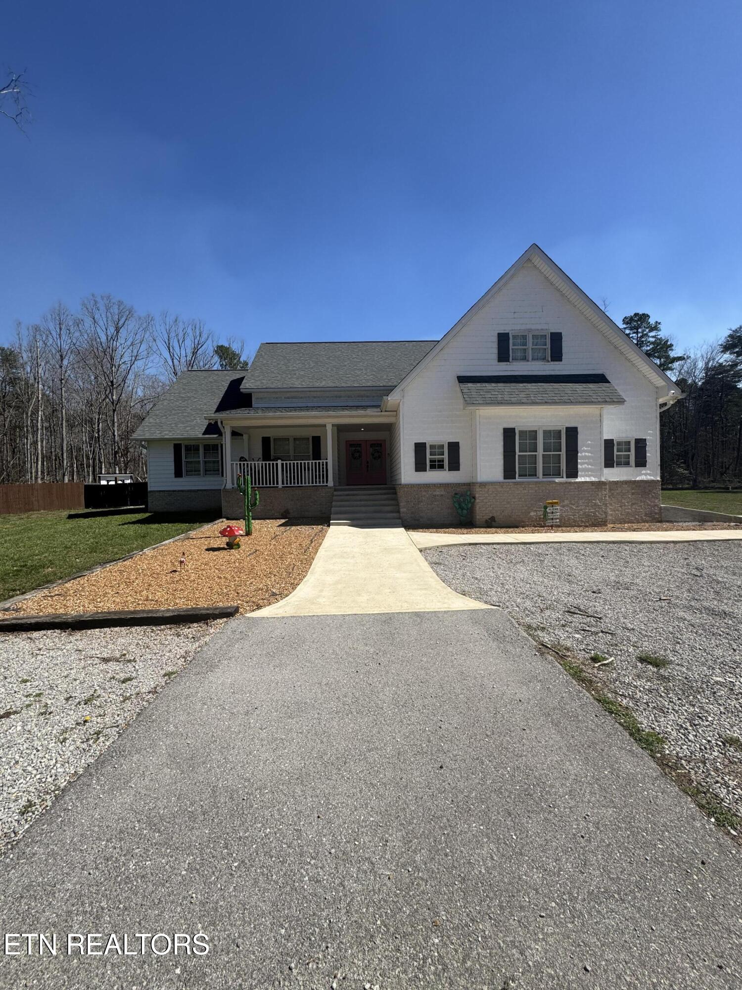 841 Spearhead Circle Clarkrange TN 38553