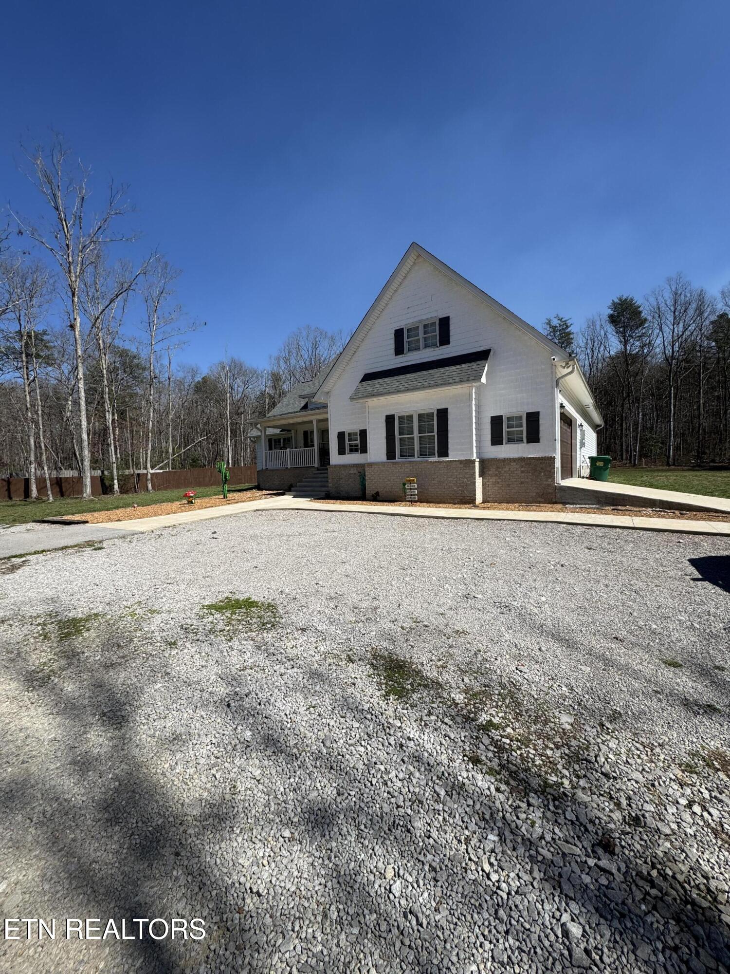 841 Spearhead Circle Clarkrange TN 38553