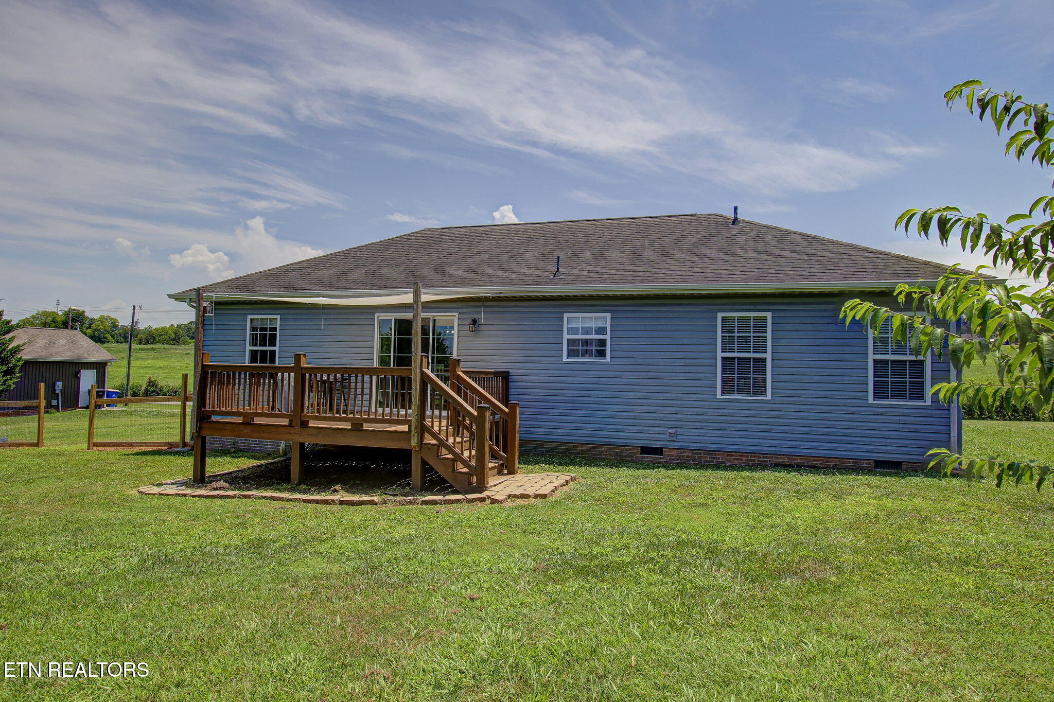 6115 Old Niles Ferry Pike Greenback TN 37742