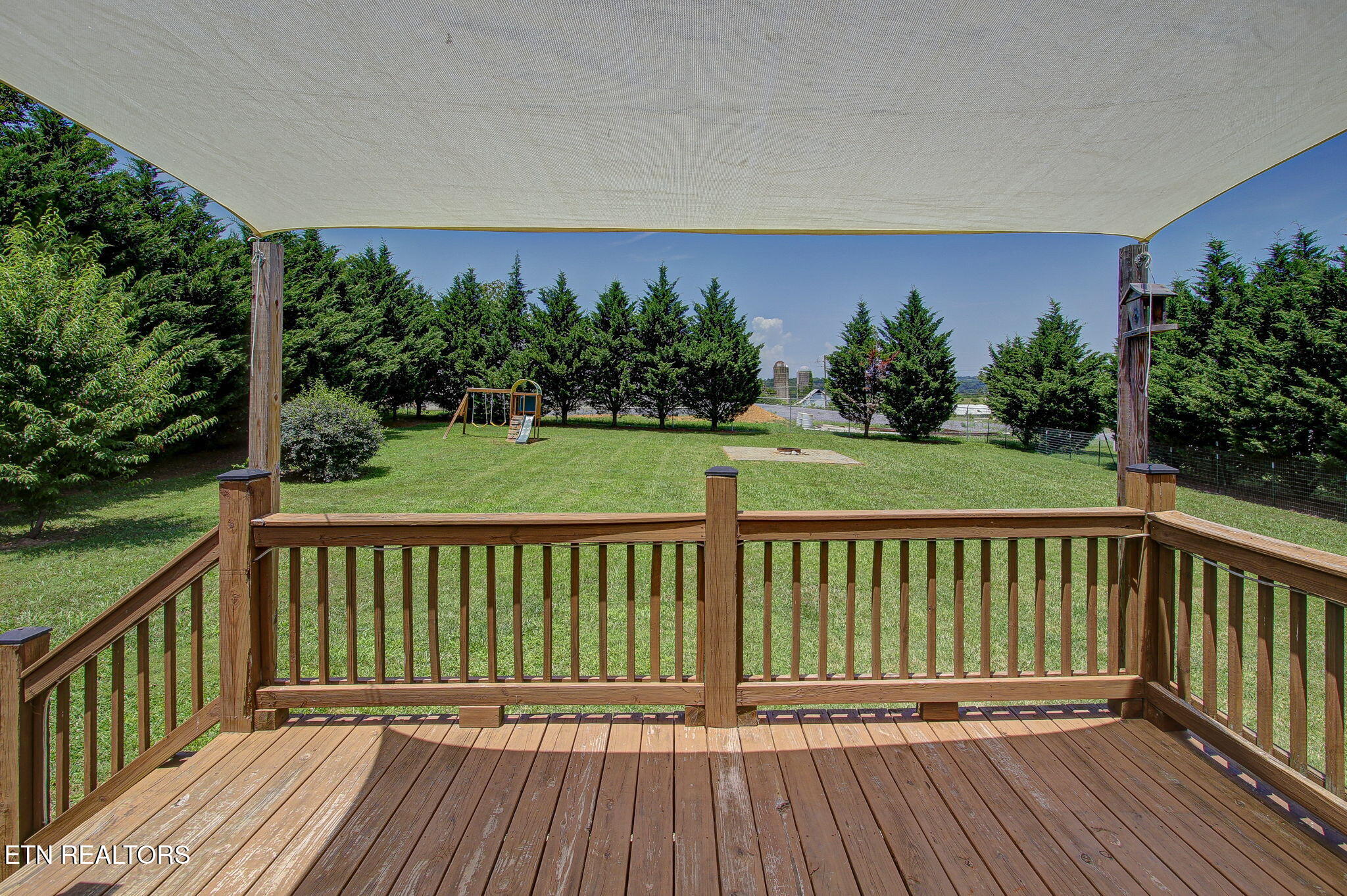 6115 Old Niles Ferry Pike Greenback TN 37742