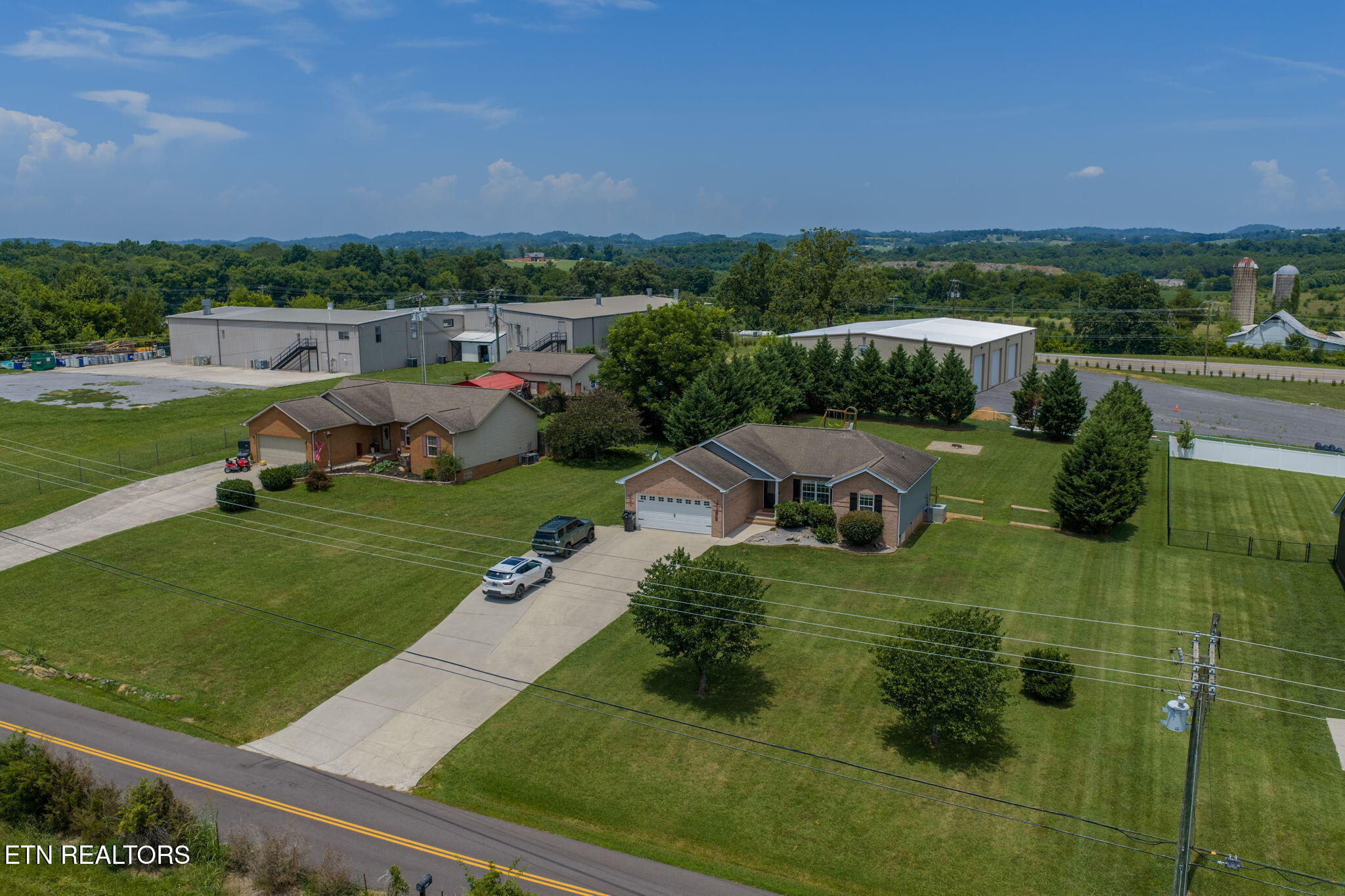 6115 Old Niles Ferry Pike Greenback TN 37742