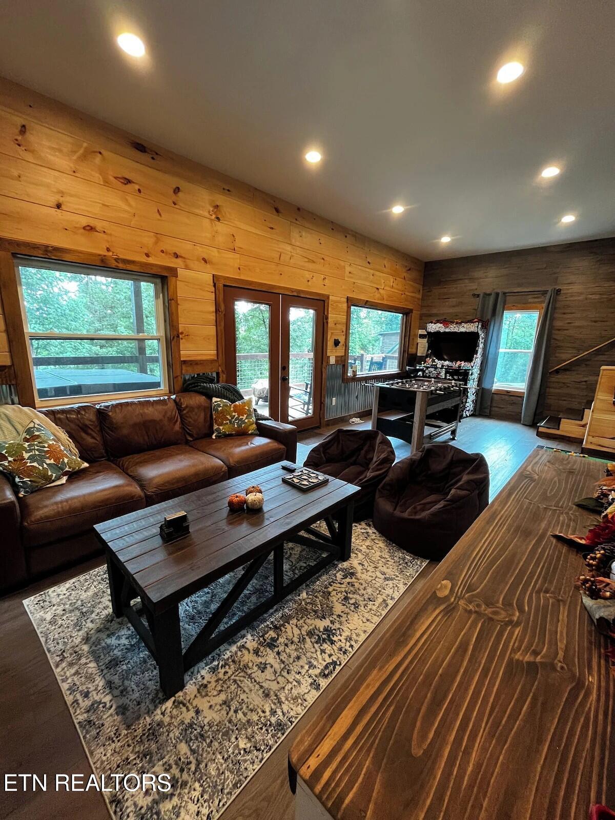 344 Silverbell Hgts Lane Gatlinburg TN 37738