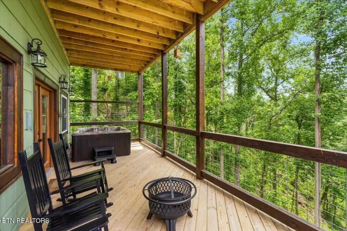 344 Silverbell Hgts Lane Gatlinburg TN 37738