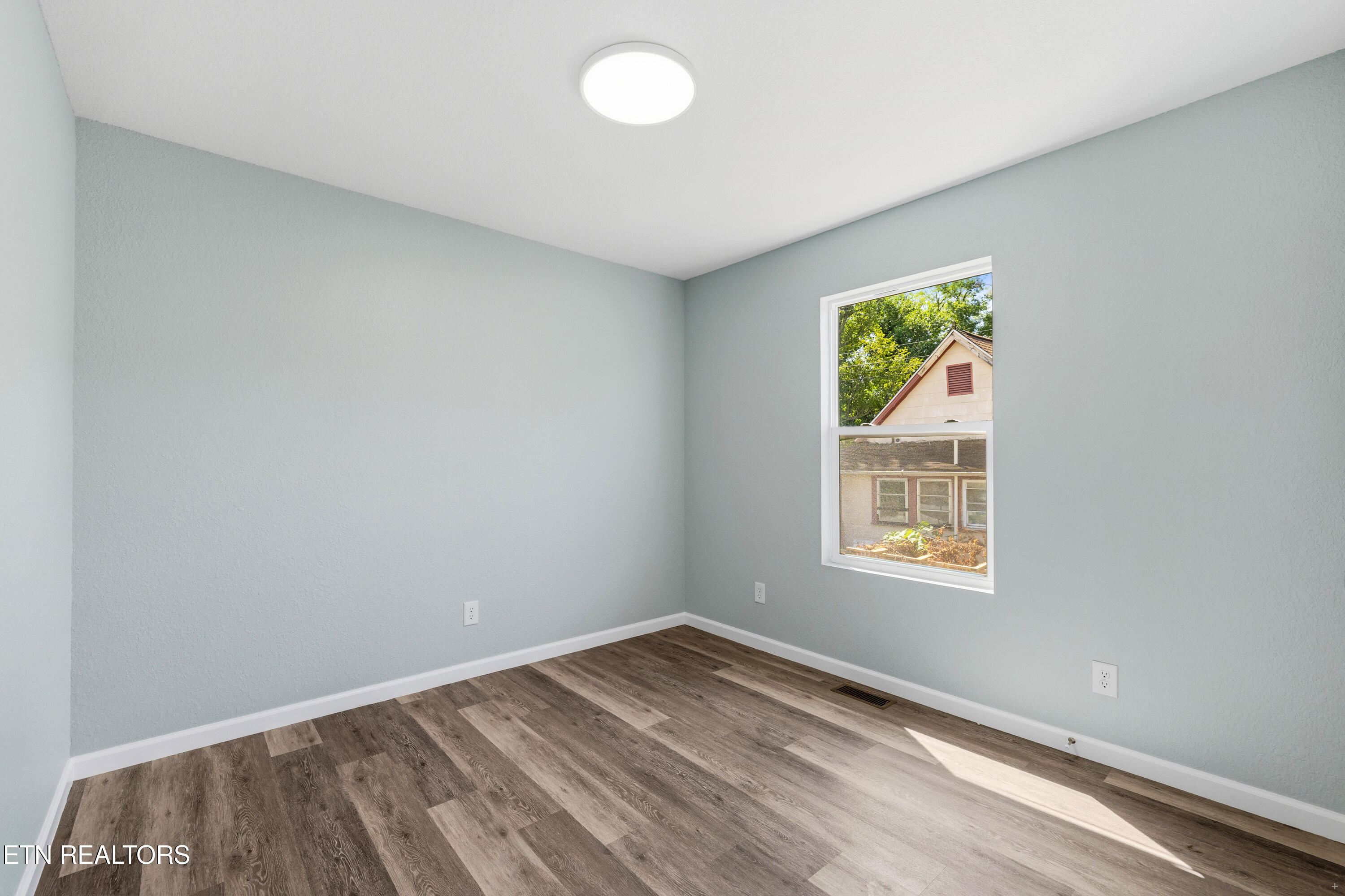 3004 Johnston Street Knoxville TN 37921