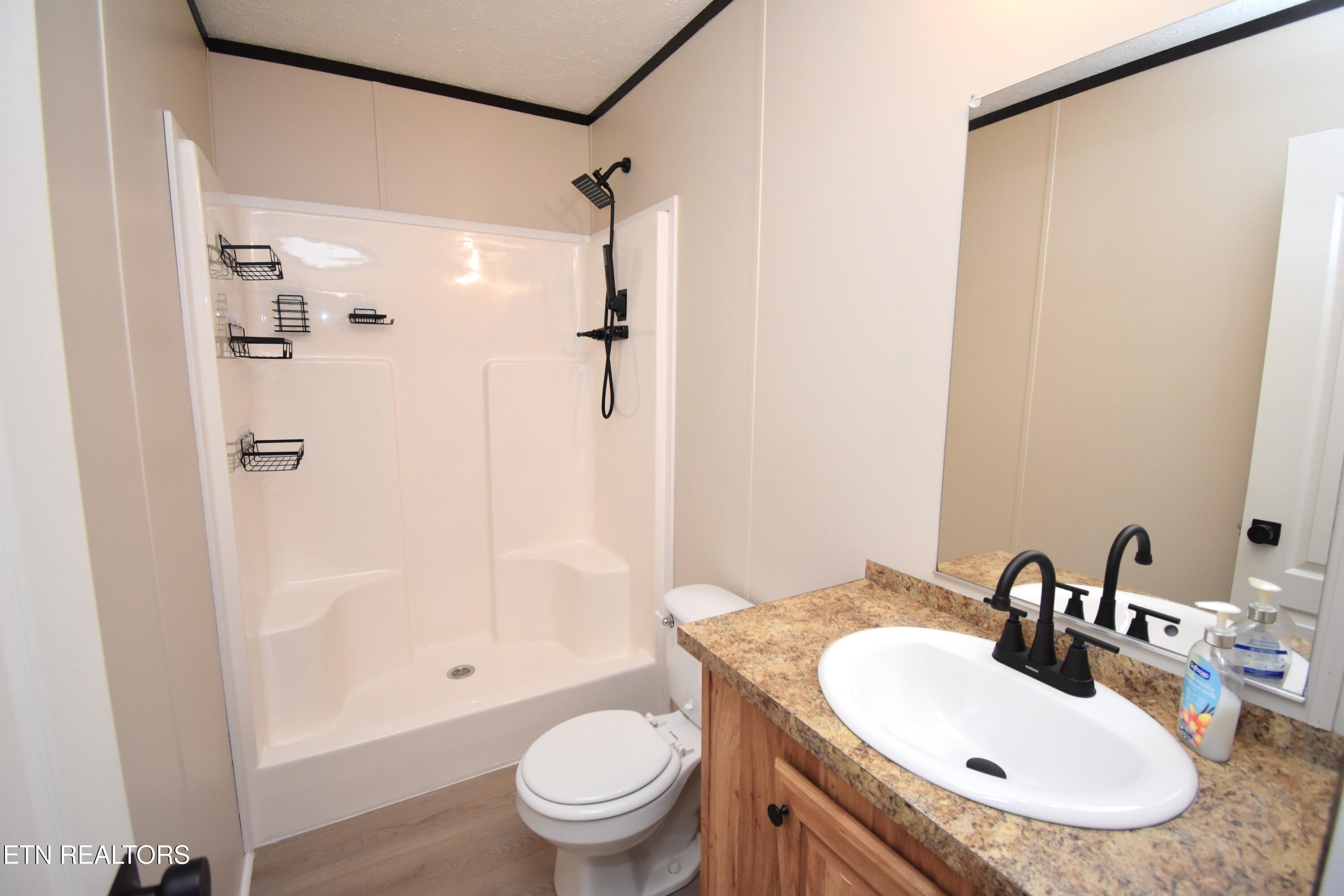 2016 Neubert Road Knoxville TN 37914