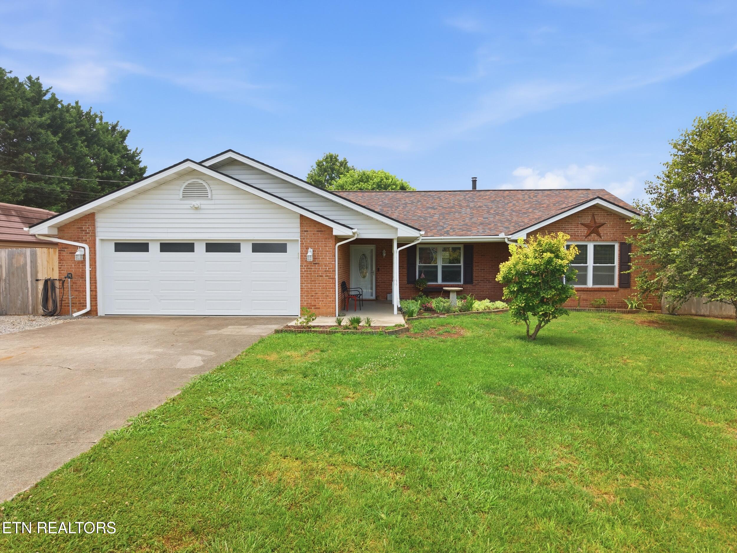 1413 Broadview Circle Sevierville TN 37876