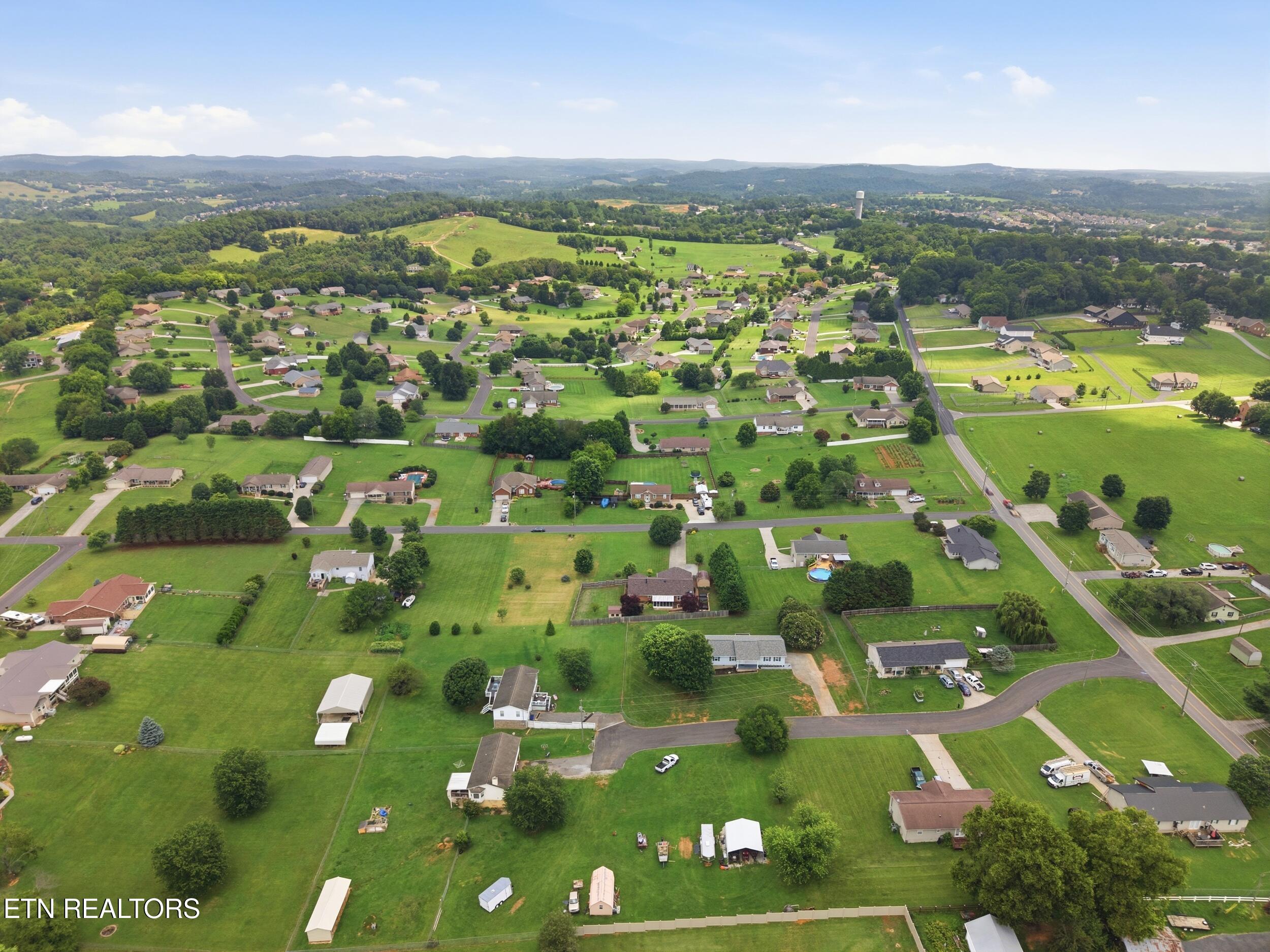 1413 Broadview Circle Sevierville TN 37876