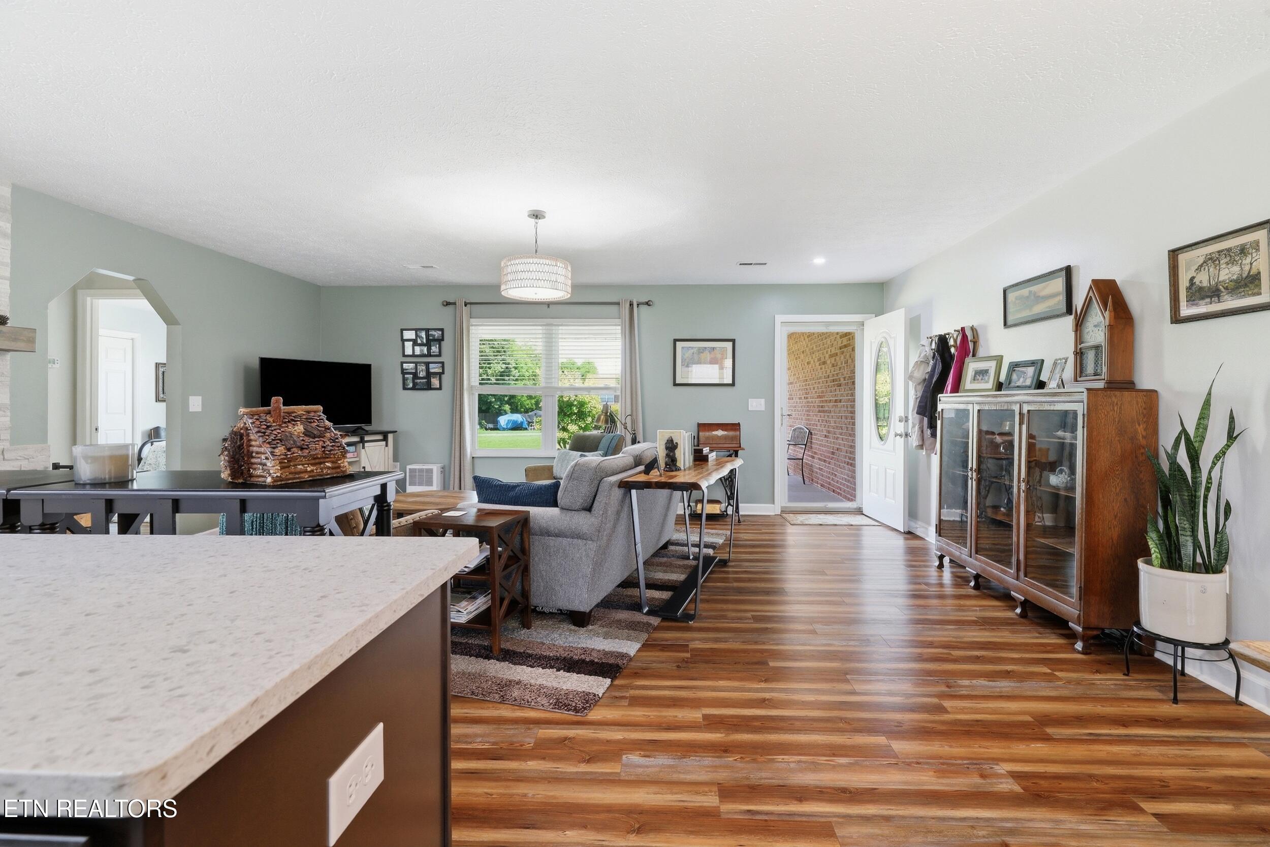 1413 Broadview Circle Sevierville TN 37876