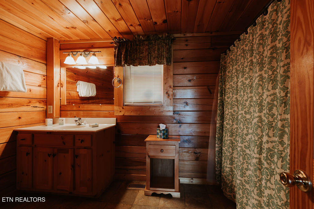 769 Cartertown Road Gatlinburg TN 37738