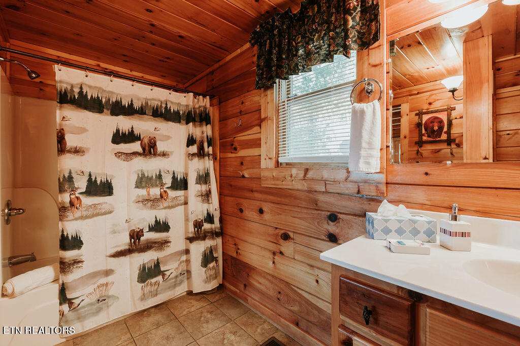 769 Cartertown Road Gatlinburg TN 37738