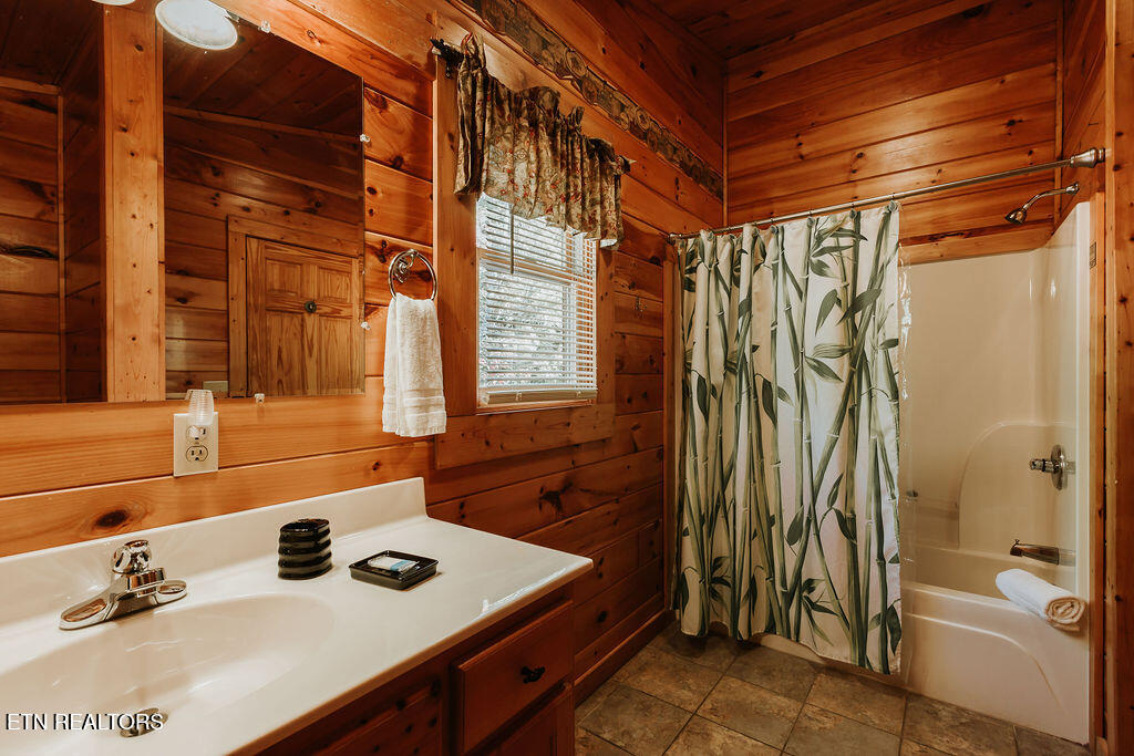 769 Cartertown Road Gatlinburg TN 37738