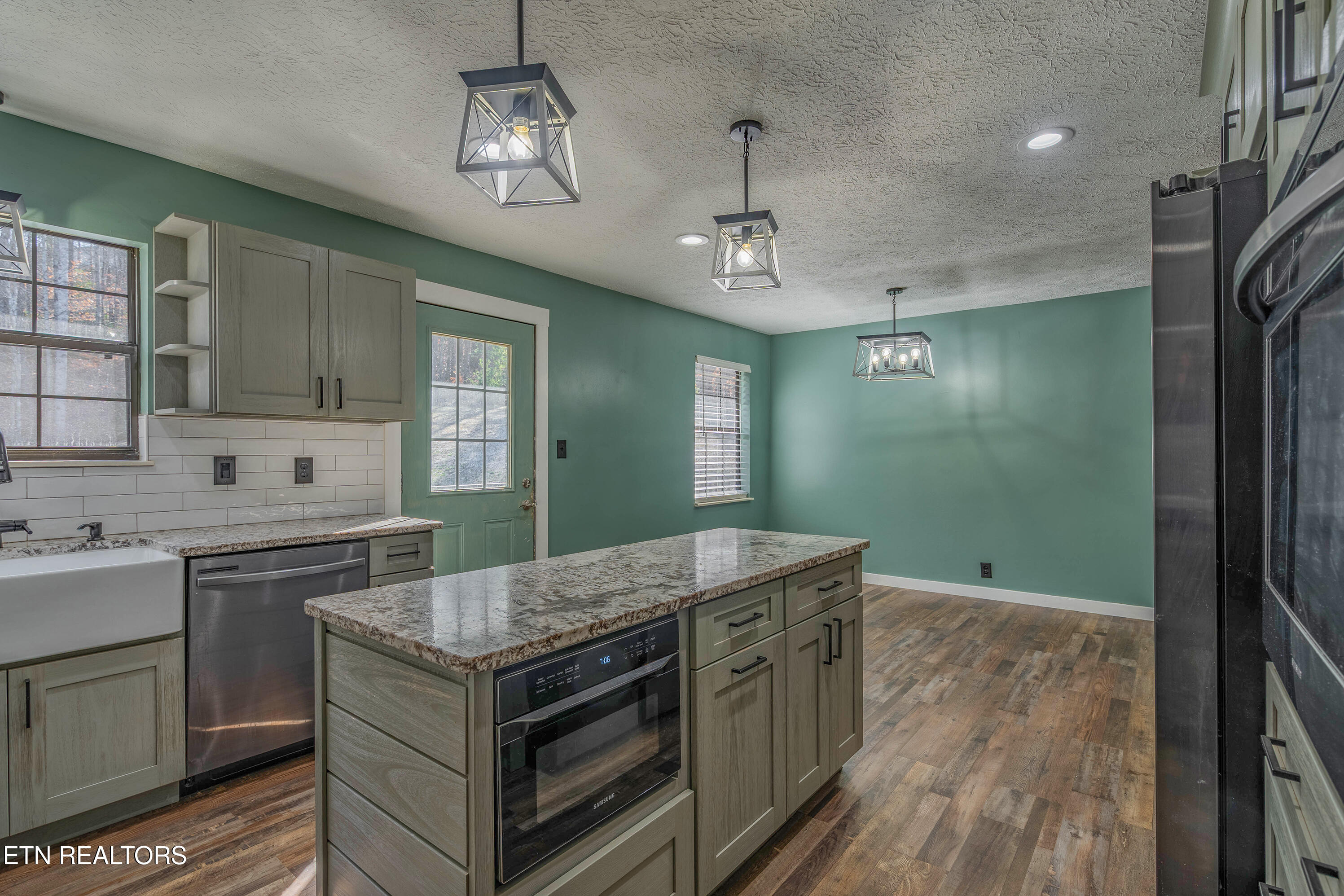 161 Adcock Hollow Road Harriman TN 37748