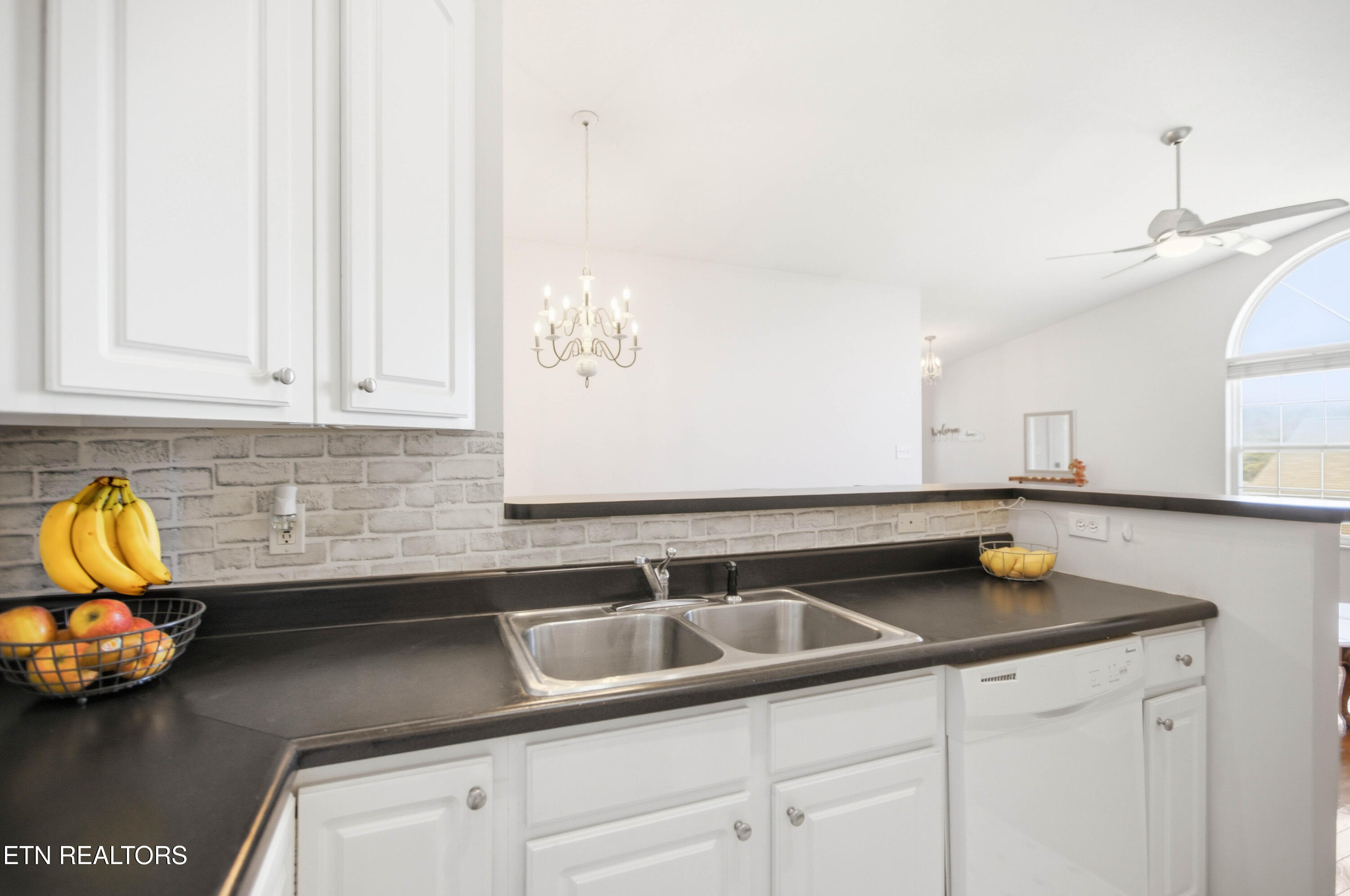 2462 Glen Meadow Road Knoxville TN 37909