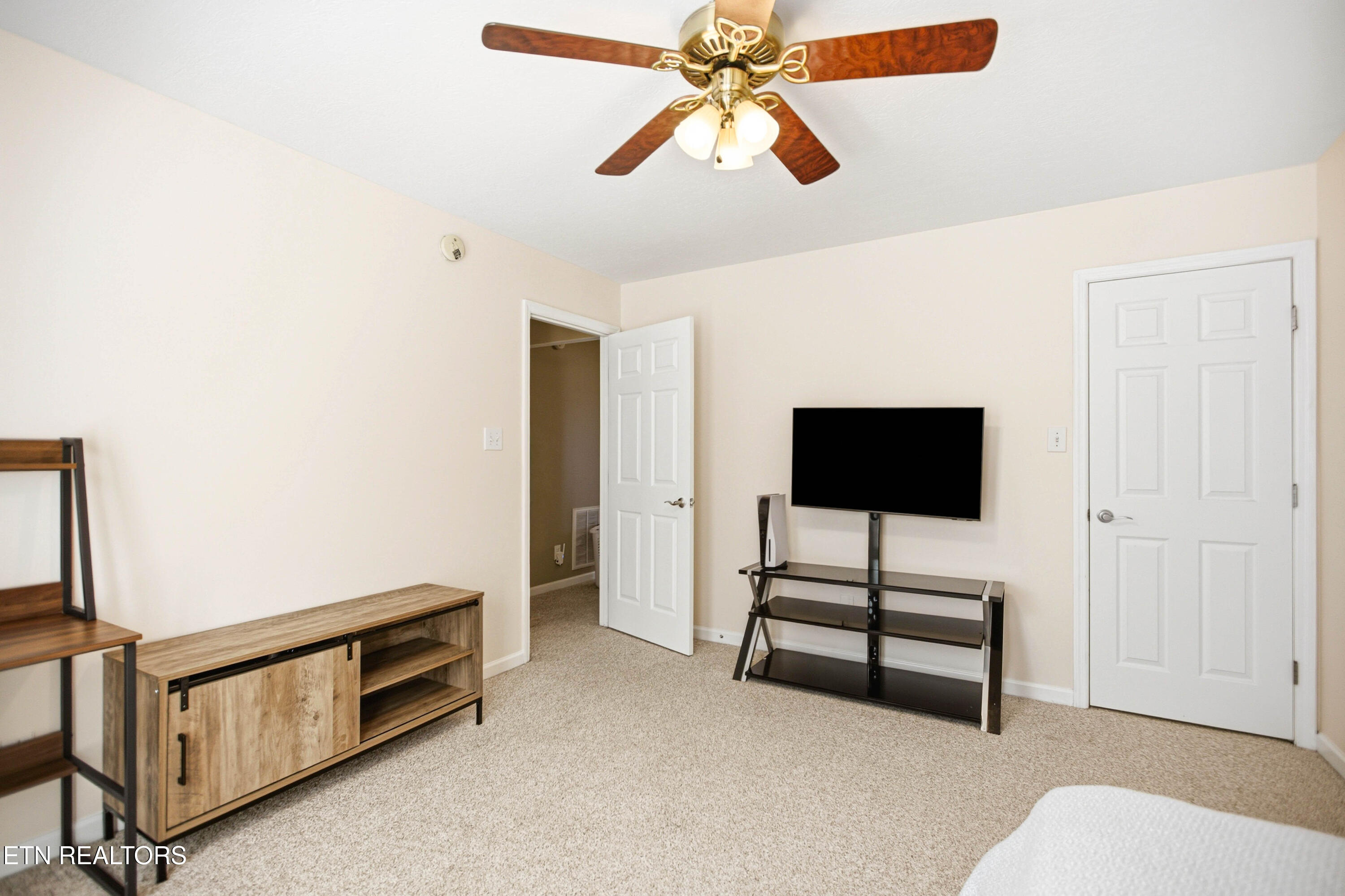 2462 Glen Meadow Road Knoxville TN 37909