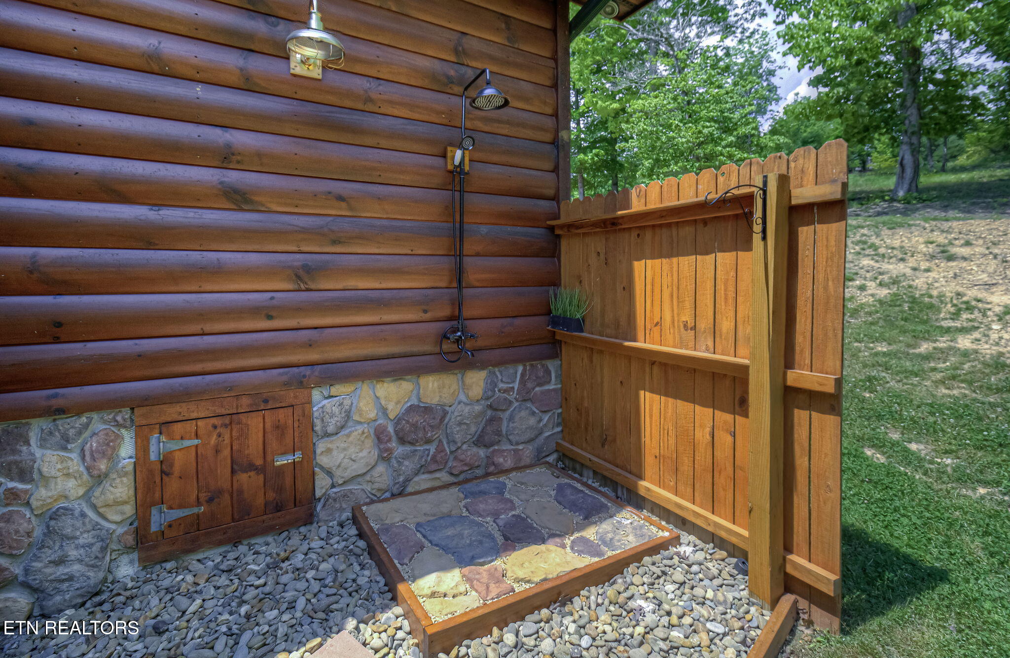 539 Thief Neck View Drive Rockwood TN 37854