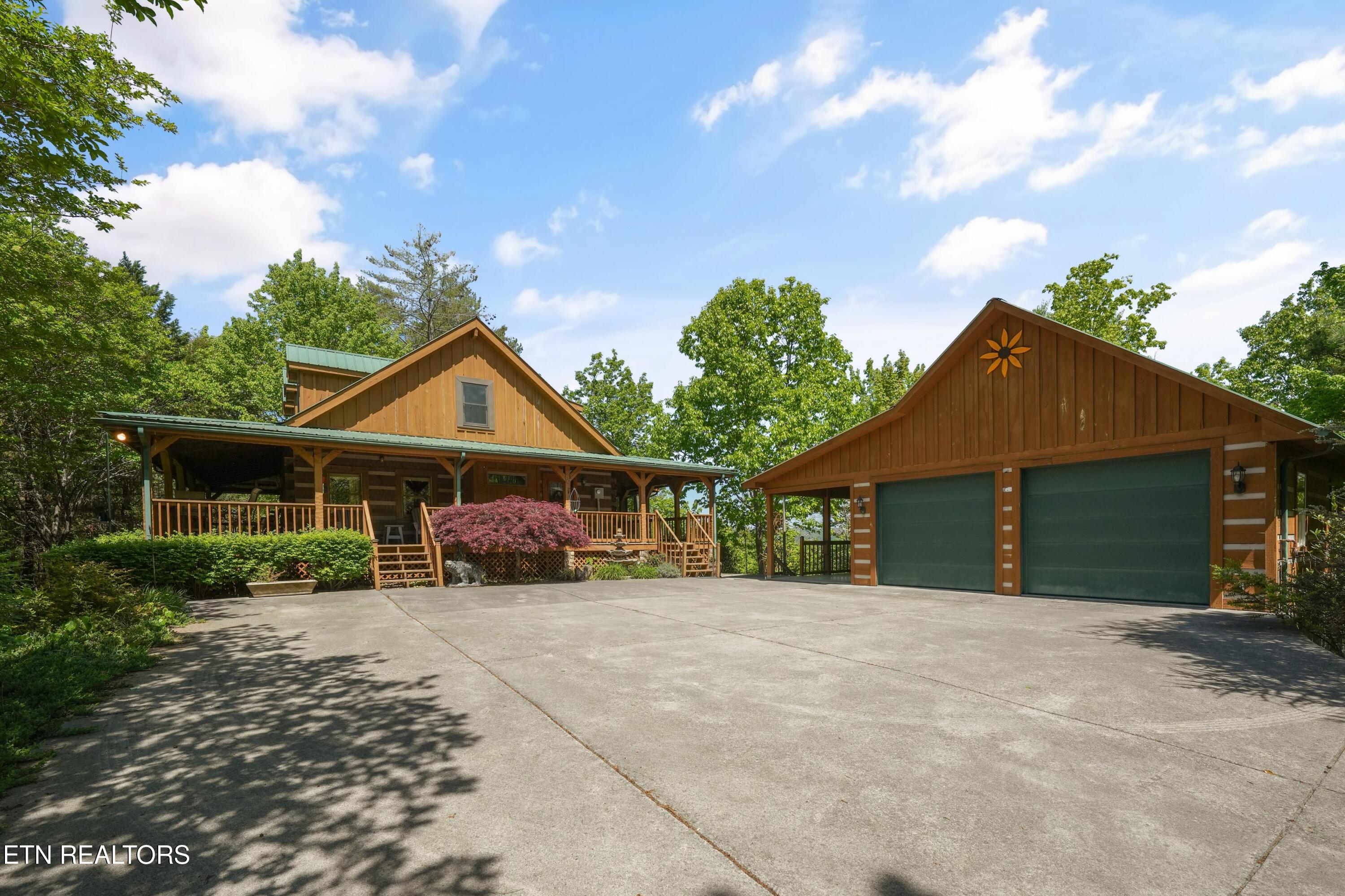 3694 Marian Lake Way Pigeon Forge TN 37862
