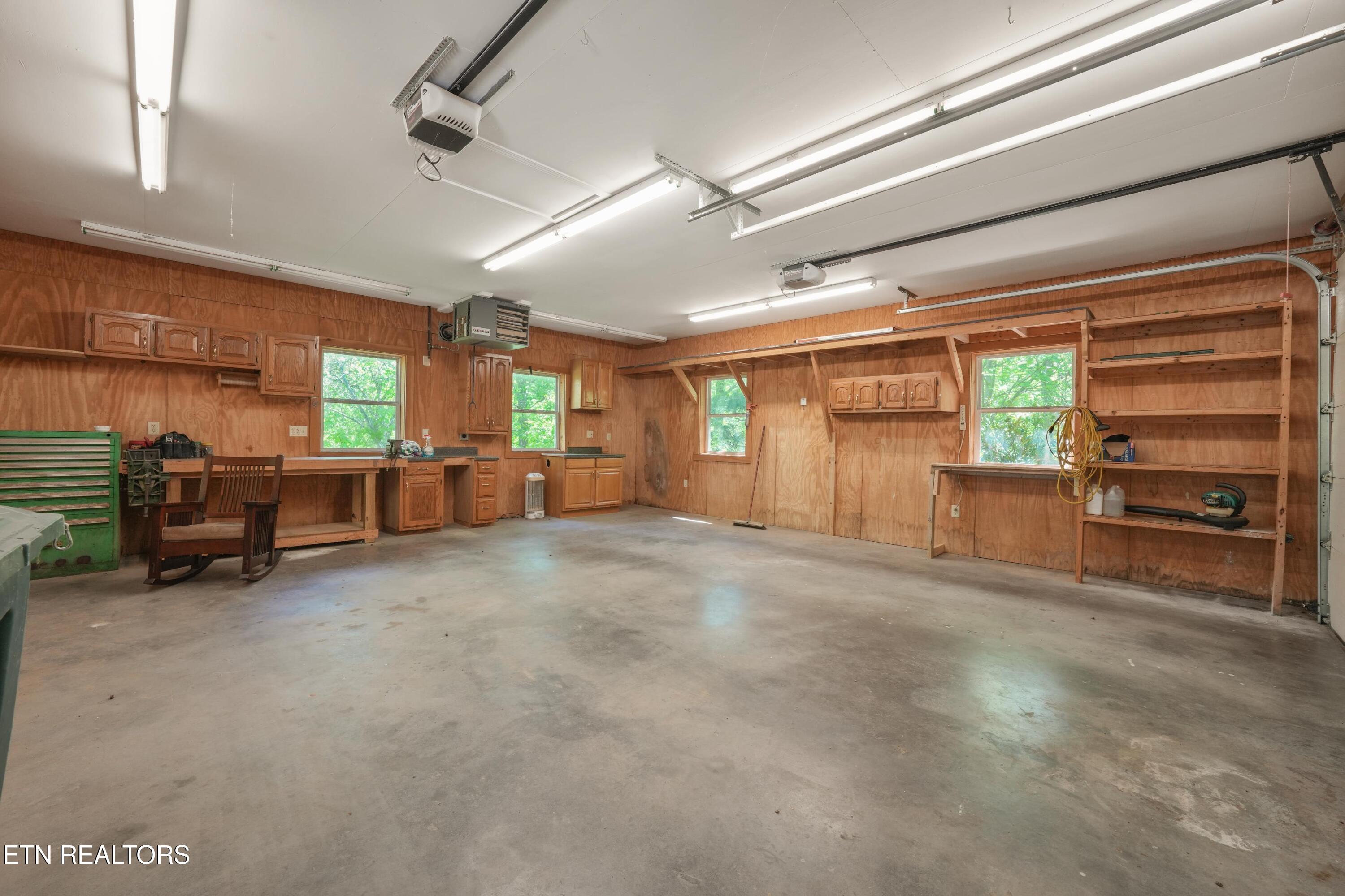 3694 Marian Lake Way Pigeon Forge TN 37862