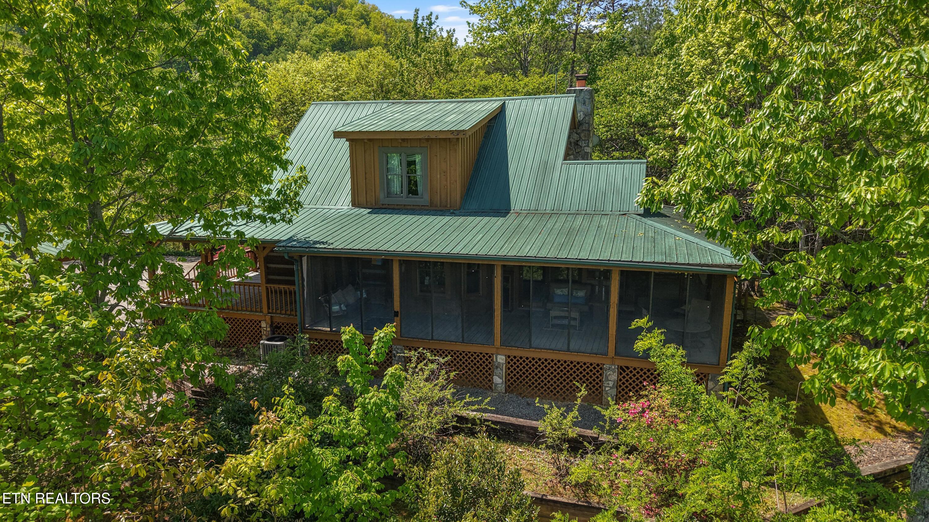 3694 Marian Lake Way Pigeon Forge TN 37862