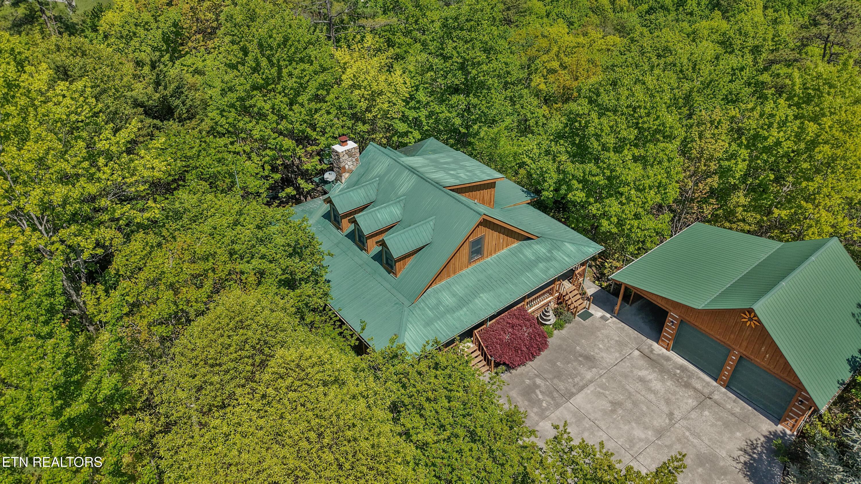 3694 Marian Lake Way Pigeon Forge TN 37862